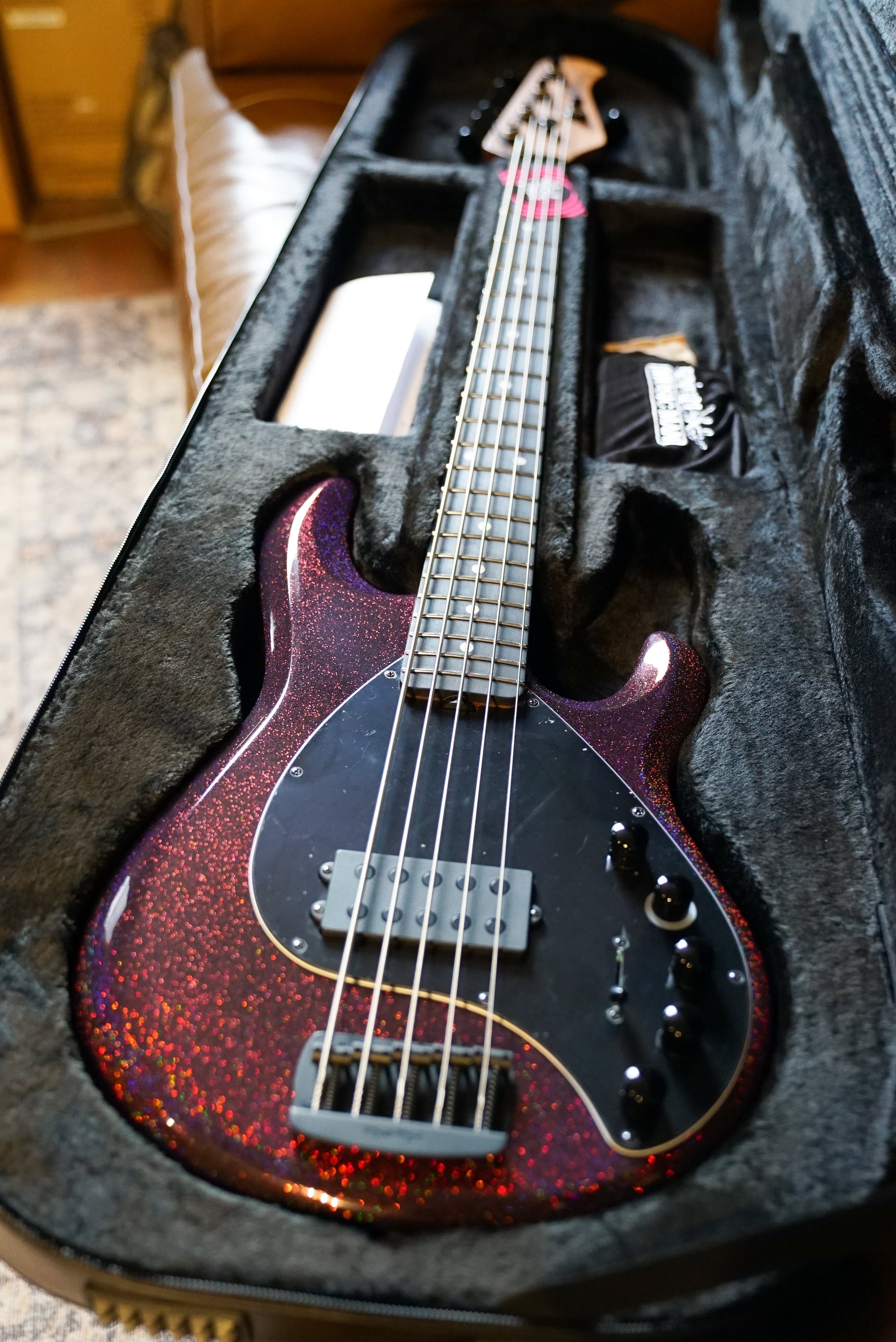 Music Man DarkRay 5 - Dark Rainbow - Roasted Maple/Ebony - Black PG - Black Hardware