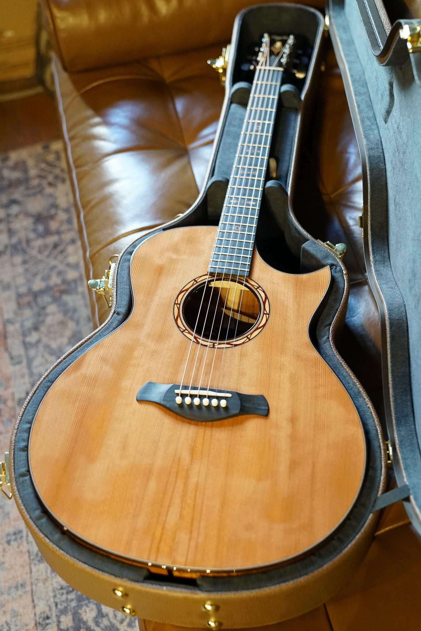 Taylor Custom C14CE B6015 Custom Gold Label SA Catch, Custom #15