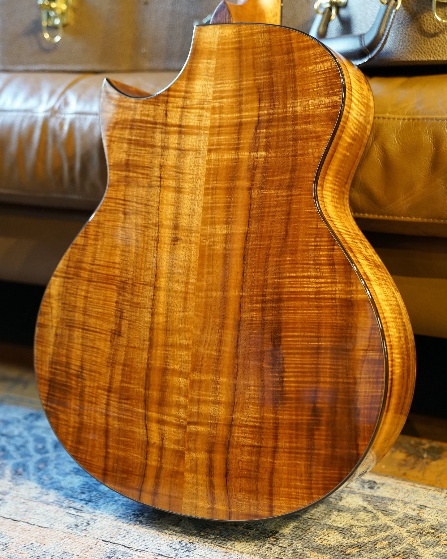 Taylor Custom C14CE B6015 Custom Gold Label SA Catch, Custom #15
