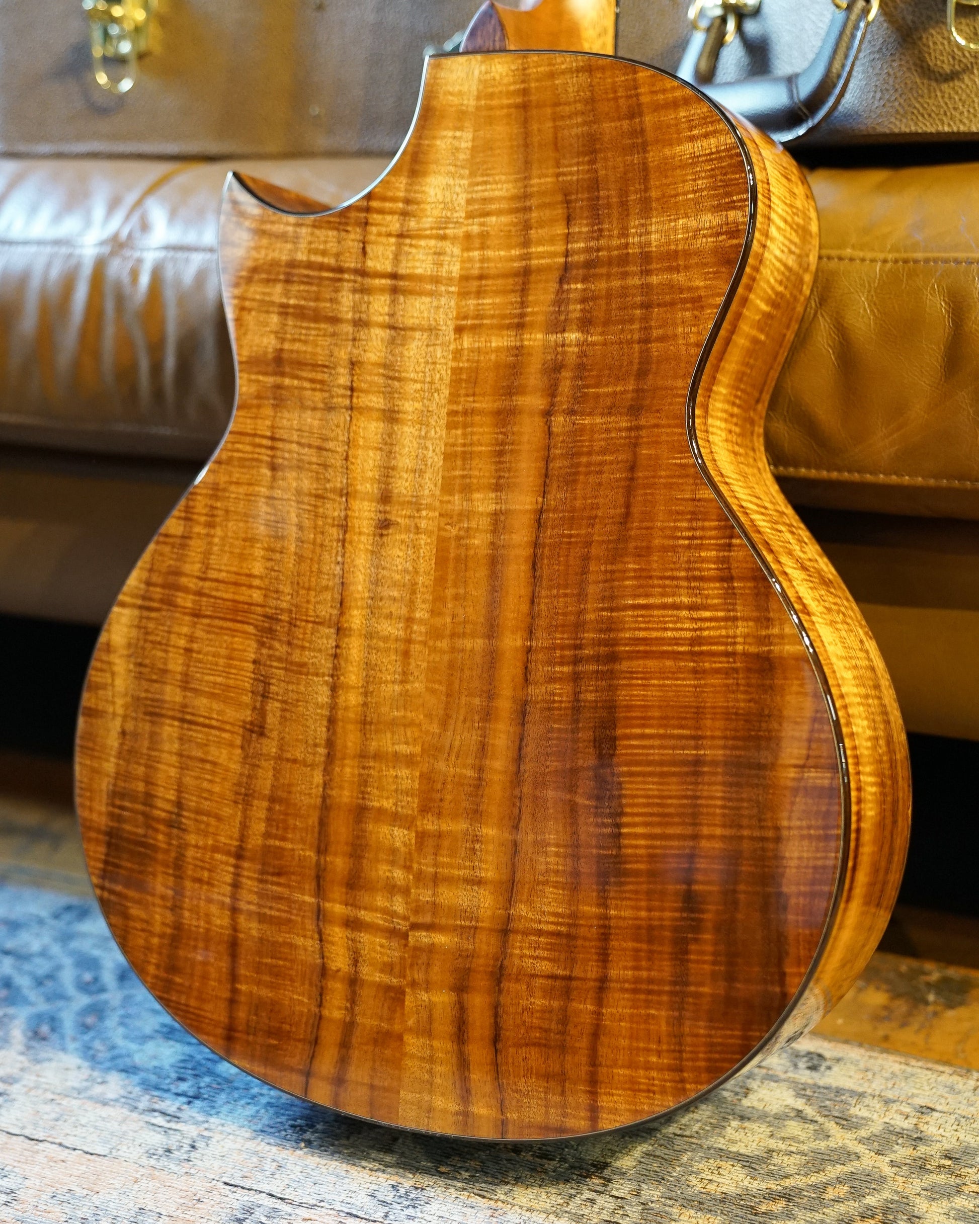 Taylor Custom C14CE B6015 Custom Gold Label SA Catch, Custom #15