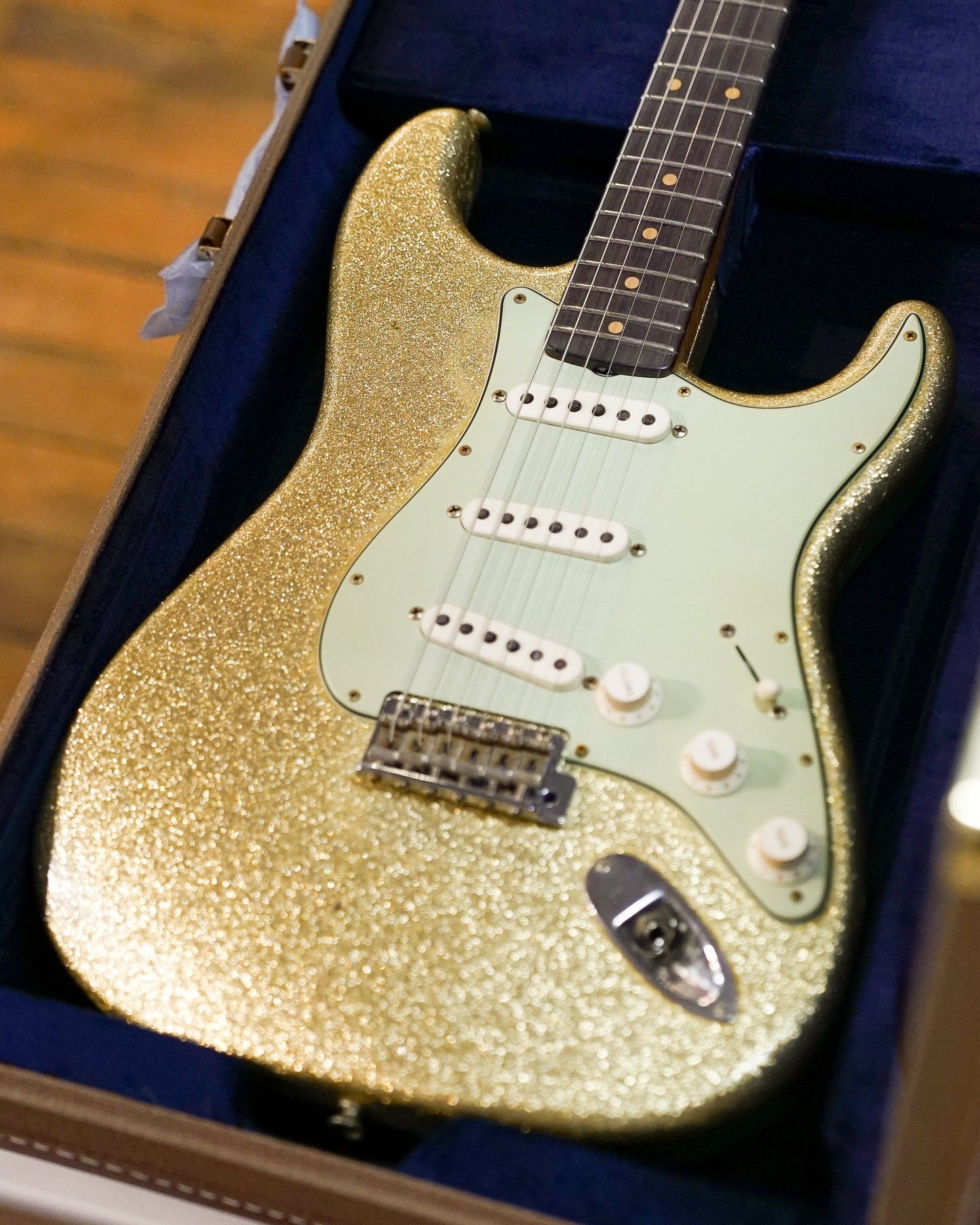 Fender Custom Shop '60 Paulownia Stratocaster Journeyman Relic Master Built by Greg Fessler, Gold Sparkle / 3A Roasted Flame Maple Neck