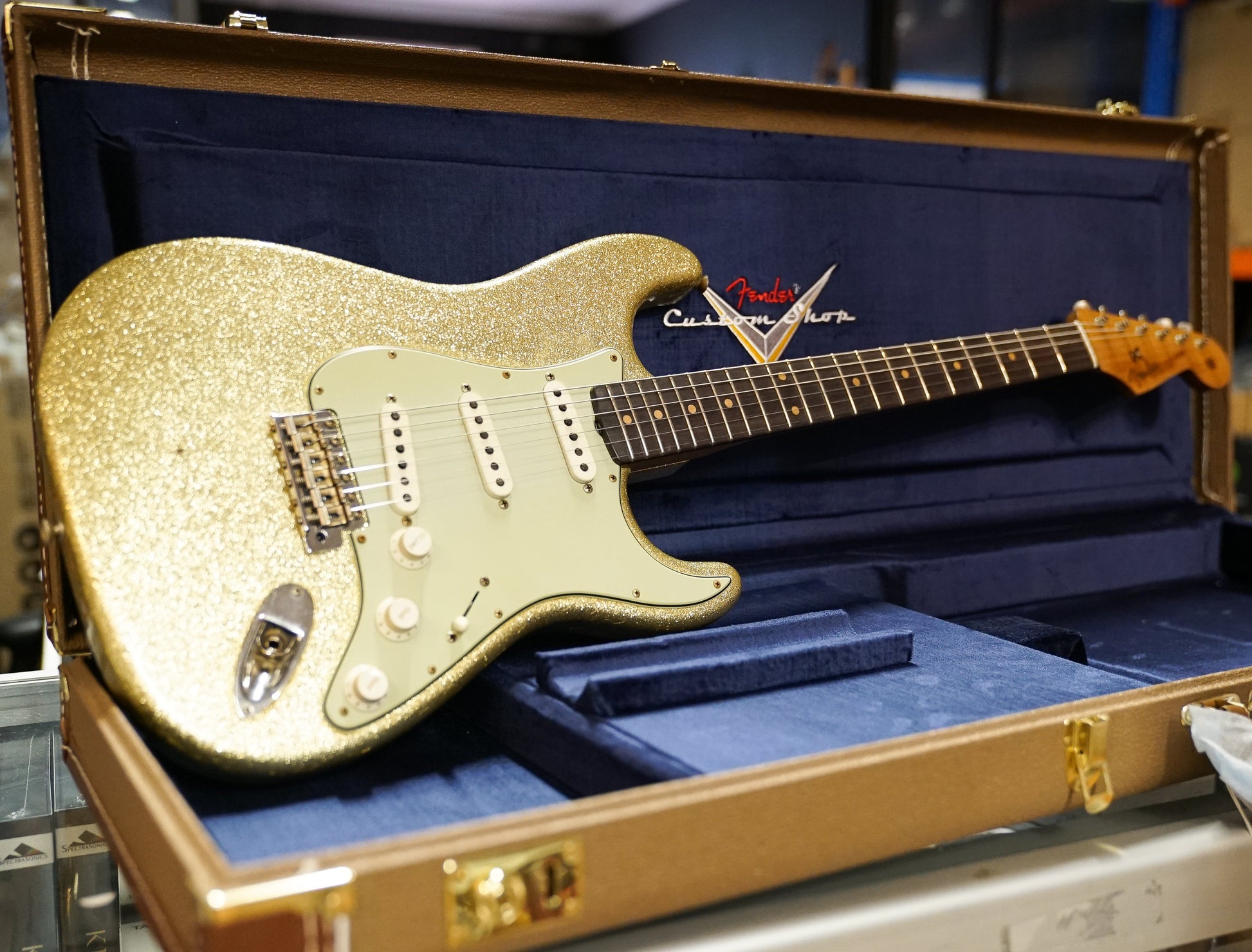 Fender Custom Shop '60 Paulownia Stratocaster Journeyman Relic Master Built by Greg Fessler, Gold Sparkle / 3A Roasted Flame Maple Neck