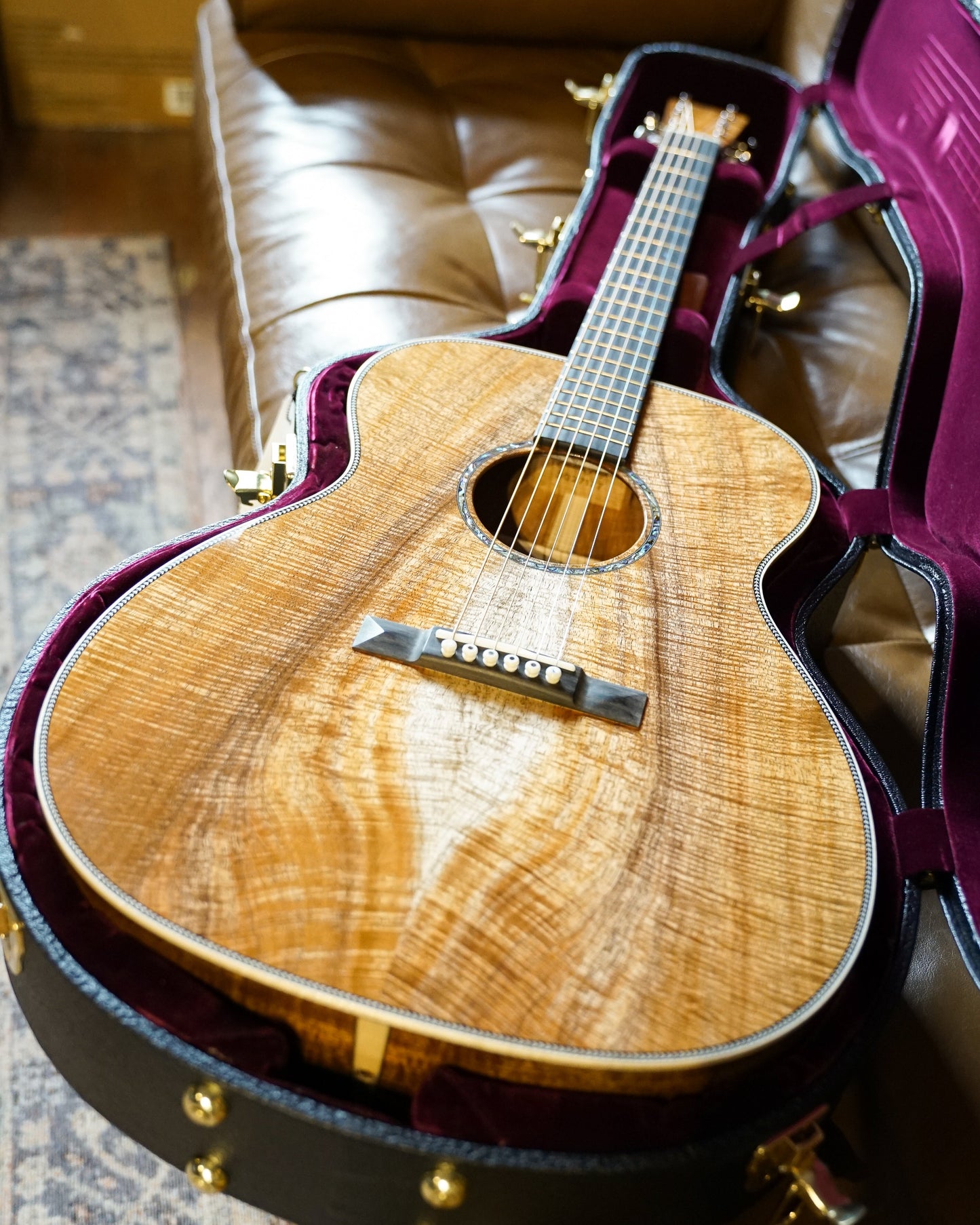 Martin Custom Shop Style 28 M-14 Flamed Koa