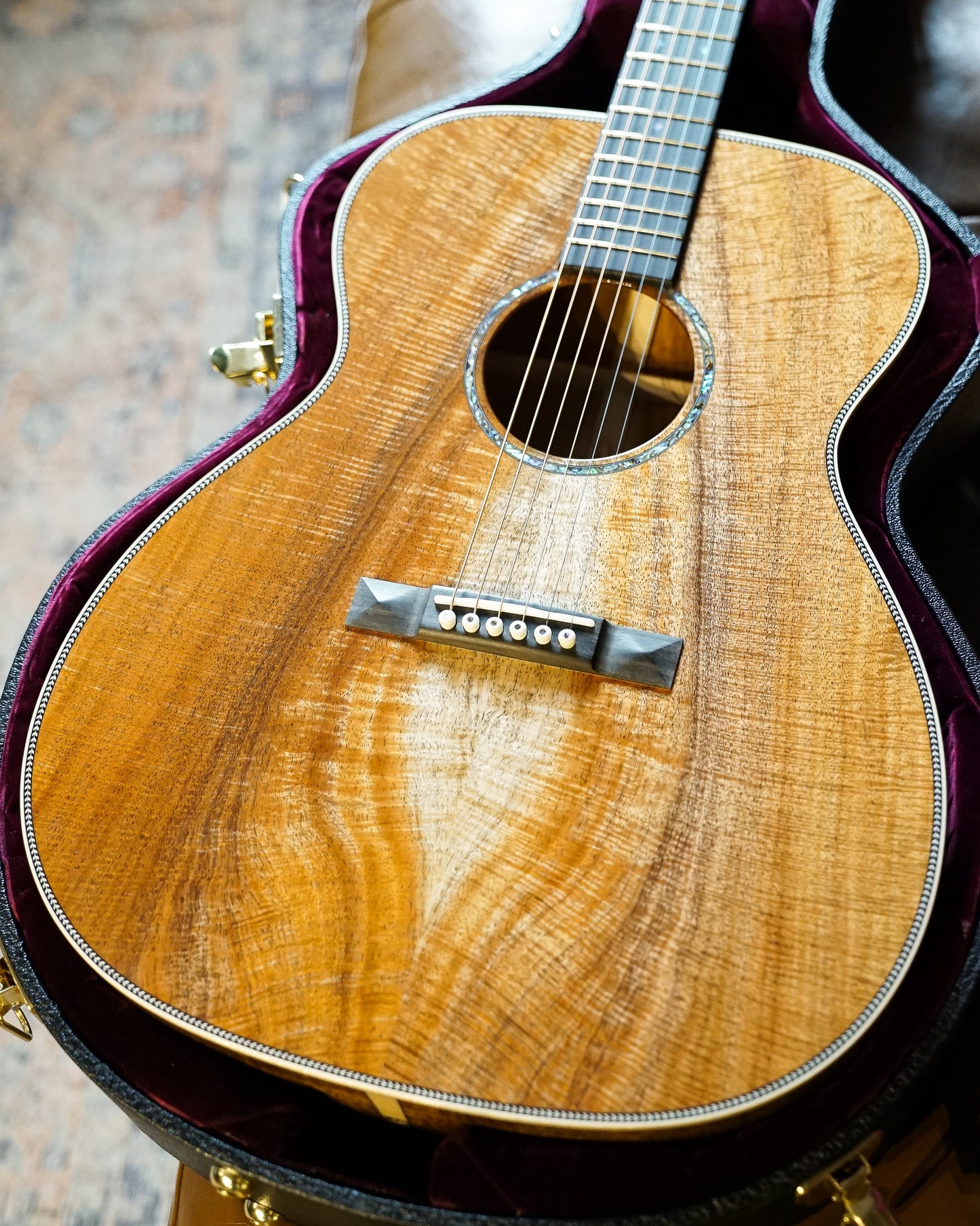 Martin Custom Shop Style 28 M-14 Flamed Koa