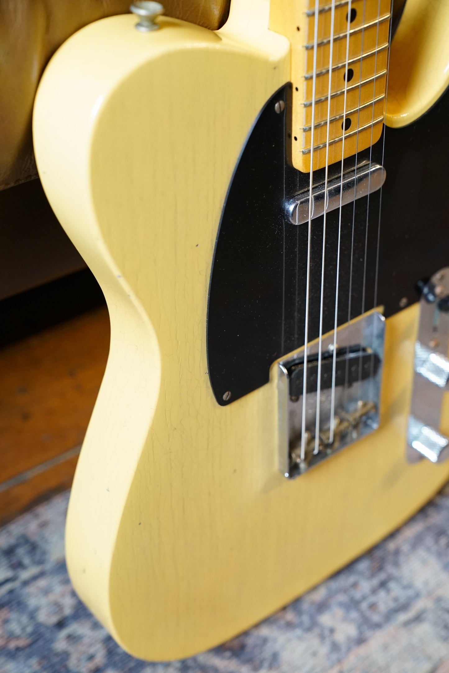 Pre-Owned Fender Custom Shop 70th Anniversary Broadcaster Journeyman Relic "2021