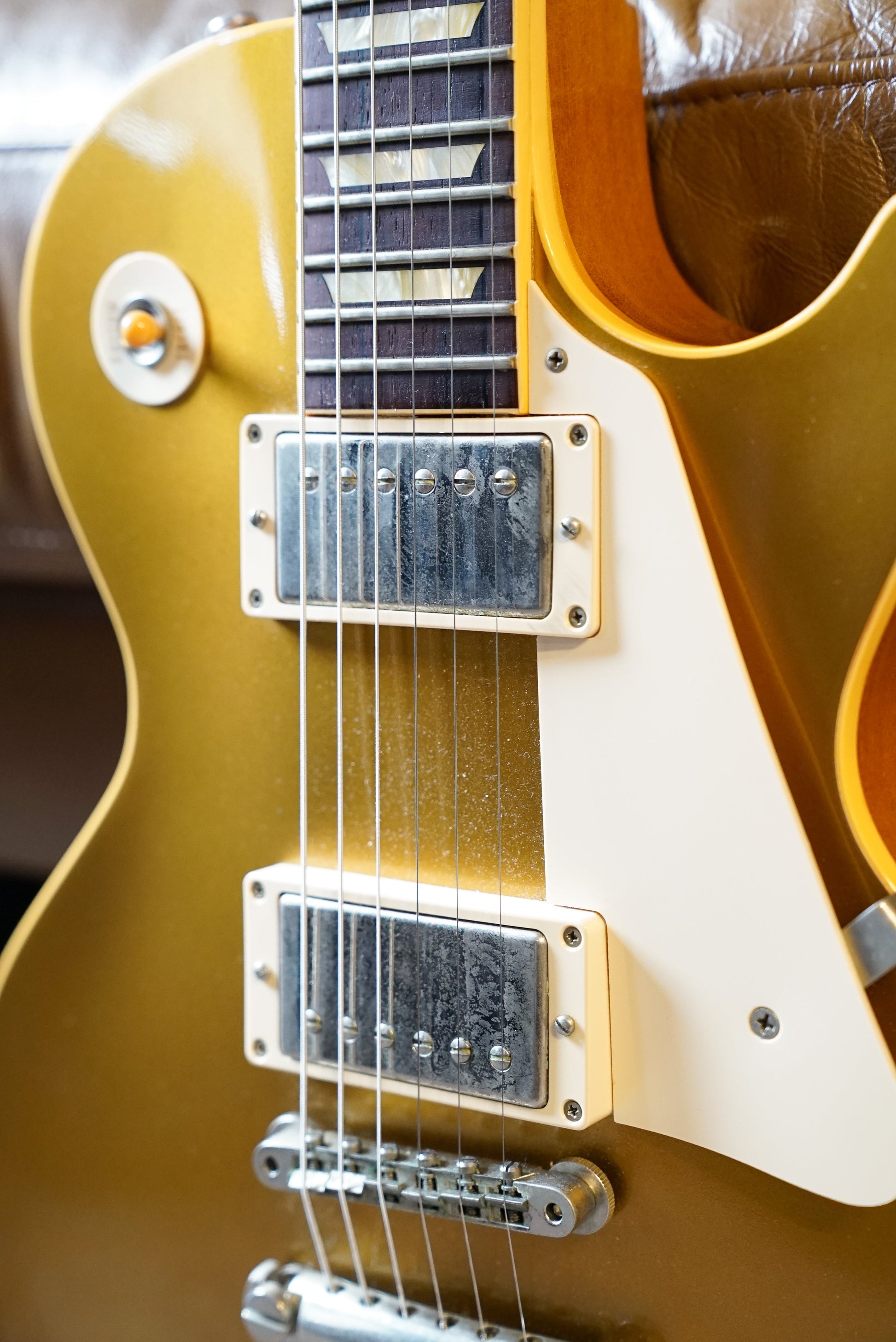 Pre-Owned Gibson Custom Historic Les Paul R7 Goldtop "2003