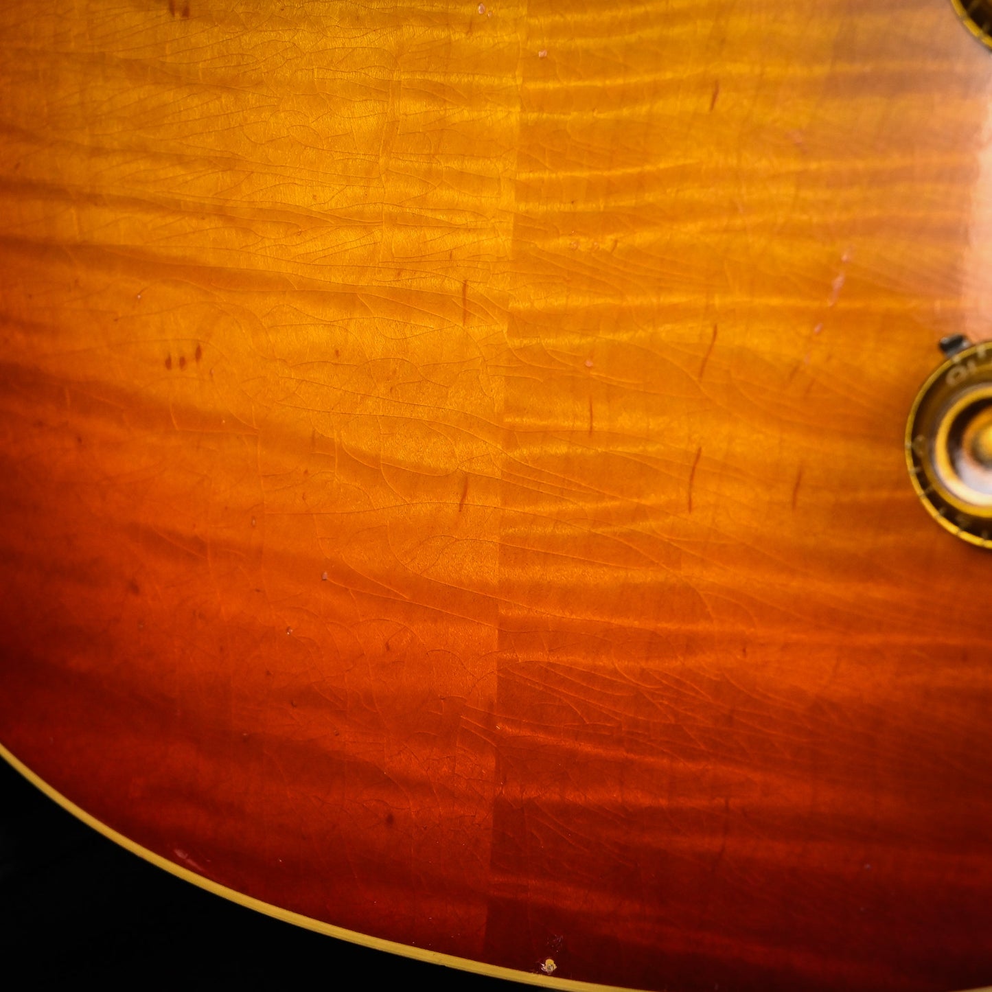 Gibson Custom Dealer Select 1959 Les Paul Standard Reissue Murphy Lab Light Aged- "Beauty of the Burst" Page 78 (96205)