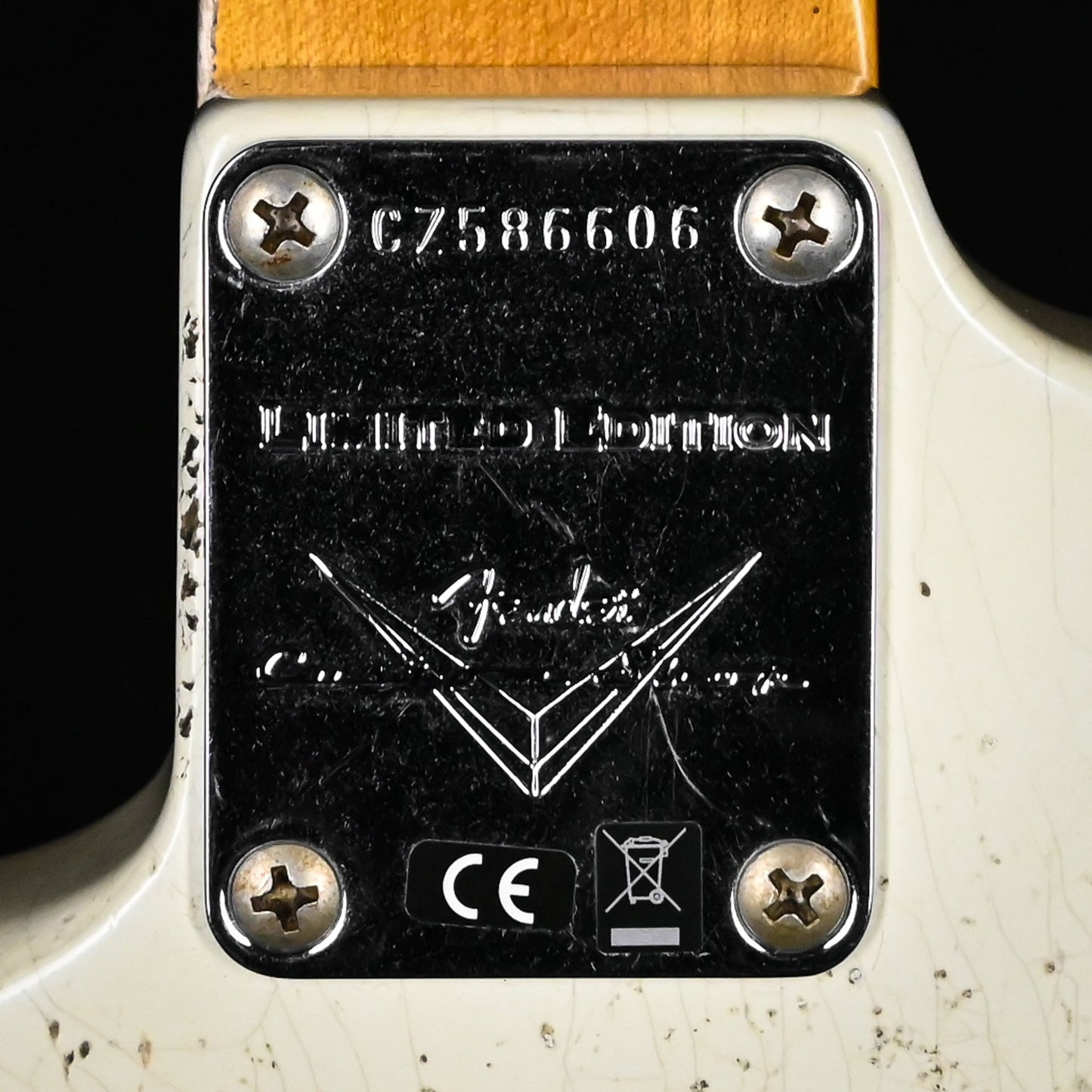 Fender Custom Shop Limited Edition 62/63 Stratocaster Super Heavy Relic- Aged Olympic White 2025 (CZ586606)