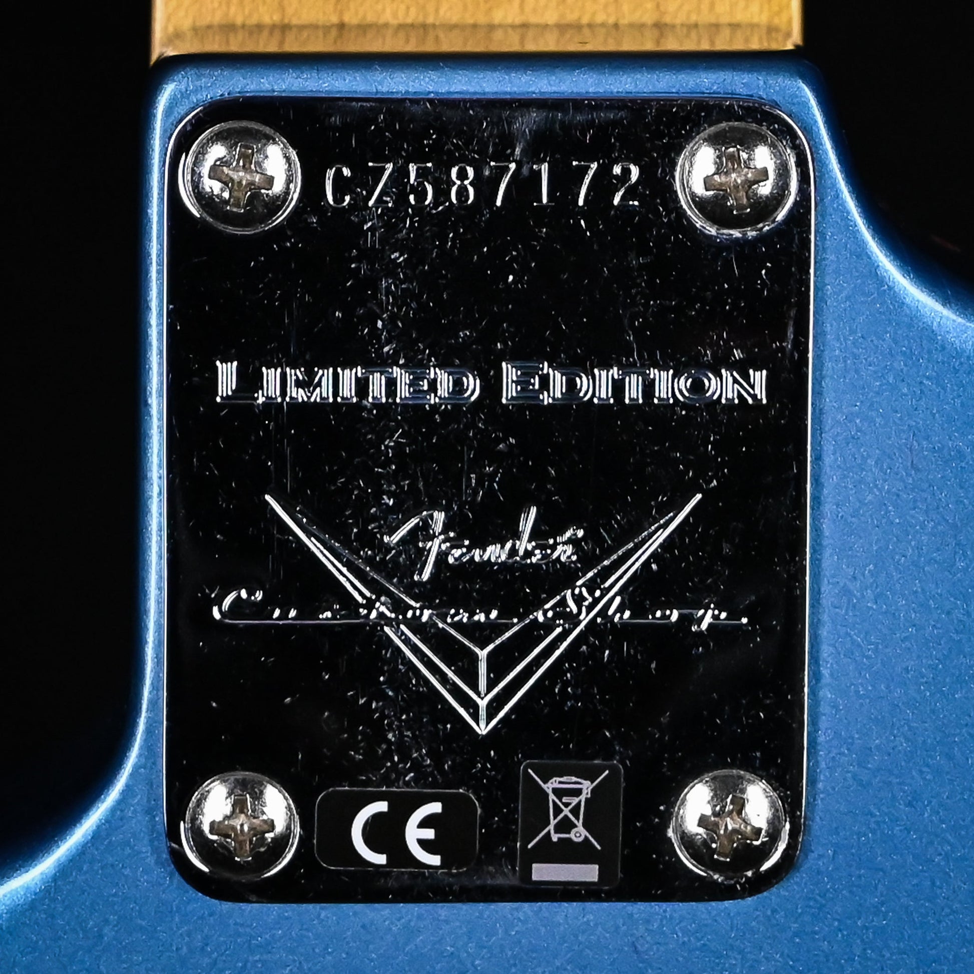 Fender Custom Shop NAMM 2025 Limited Edition 1965 Compound Radius Stratocaster Journeyman w/ Closet Classic Hardware- Aged Lake Placid Blue 2025 (CZ587172
