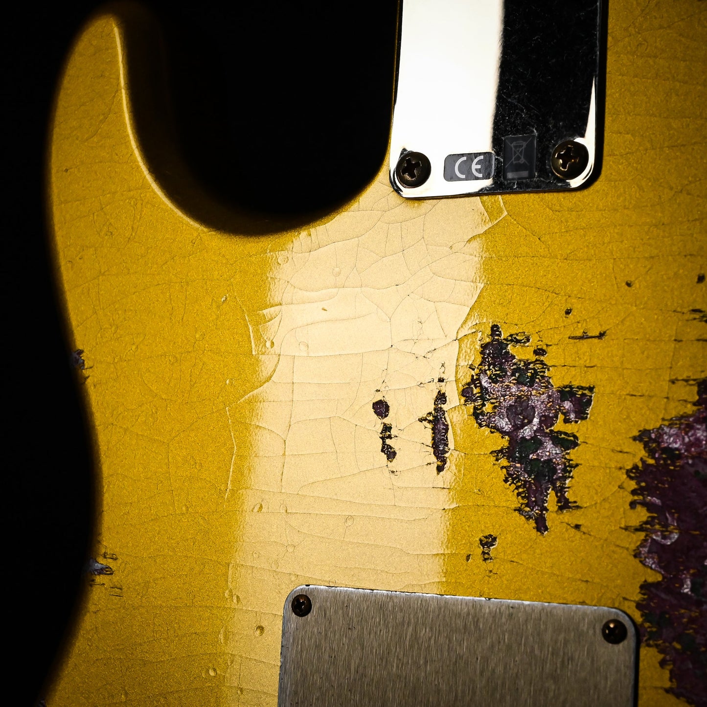 Fender Custom Shop 1962 Stratocaster w/ Gold Hardware Heavy Relic- Frost Gold / Pink Paisley 2025 (R133909)