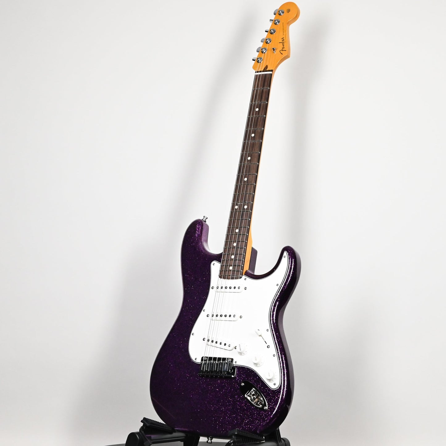 Fender Custom Shop Limited Edition Custom Deluxe Stratocaster NOS- Magenta Sparkle 2025 (CZ589381)