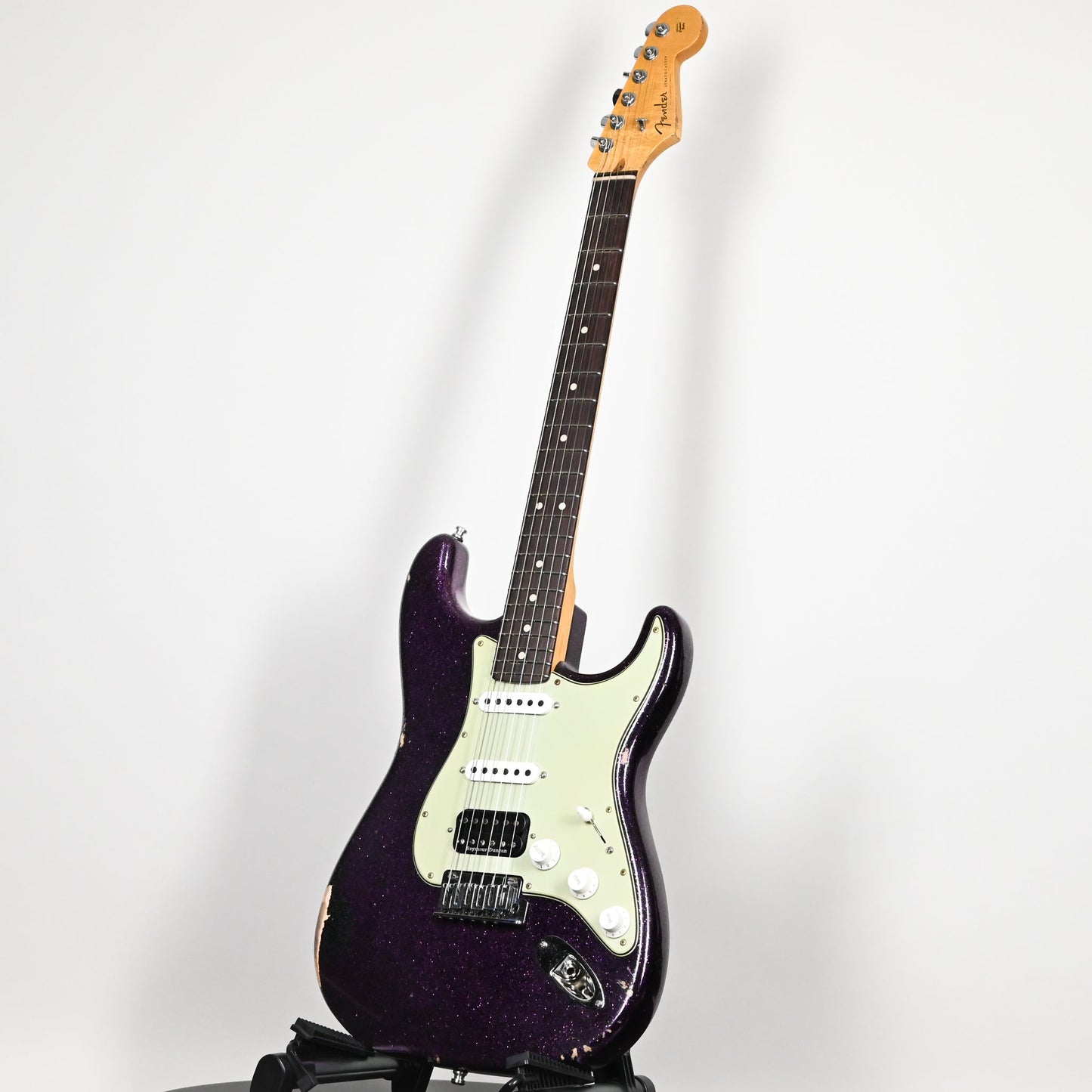 Fender Custom Shop Custom Deluxe Stratocaster w/ Seymour Duncan SH4B Humbucker, Relic/ Closet Classic Hardware- Magenta Sparkle 2026 (R147174)