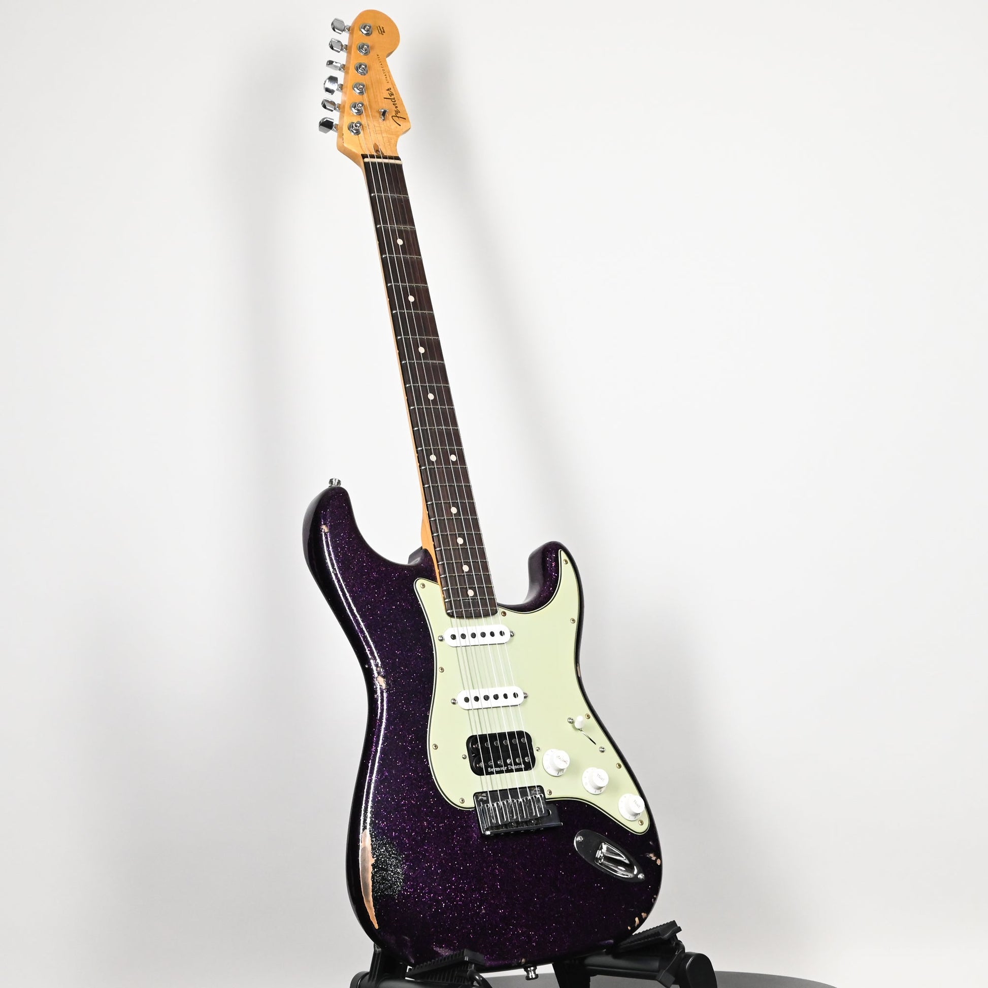 Fender Custom Shop Custom Deluxe Stratocaster w/ Seymour Duncan SH4B Humbucker, Relic/ Closet Classic Hardware- Magenta Sparkle 2026 (R147174)