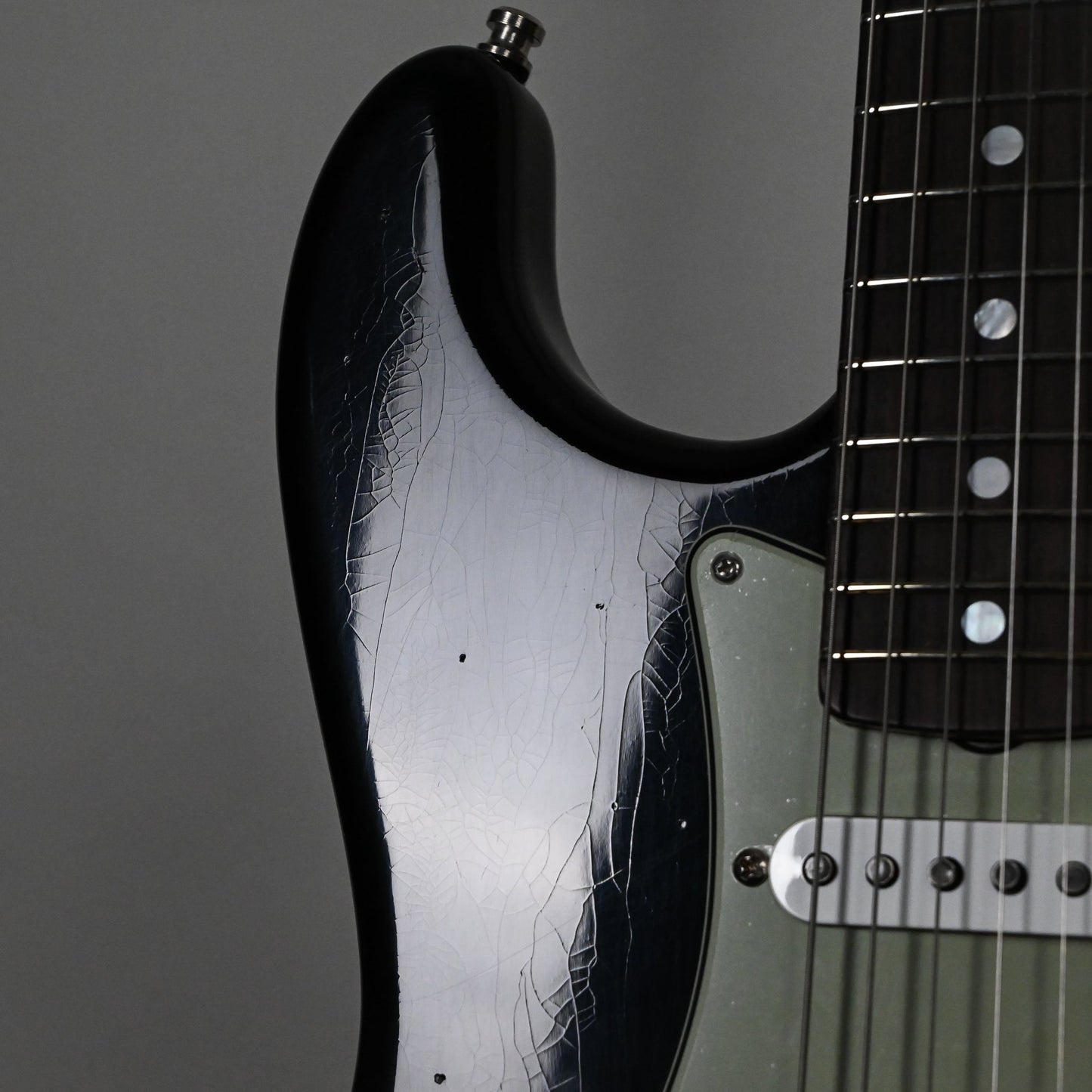 Fender Custom Shop NAMM 2025 Limited Edition 1965 Compound Radius Stratocaster Journeyman w/ Closet Classic Hardware- Aged Black 2026 (CZ589701)