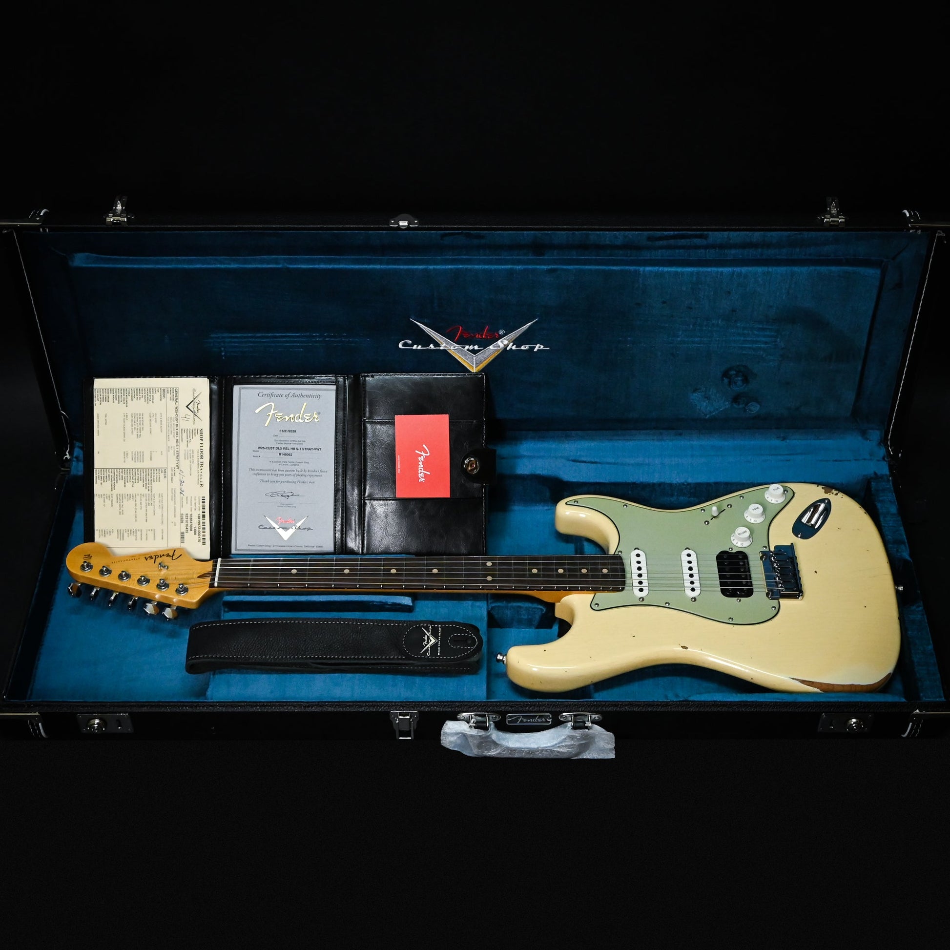 Fender Custom Shop Deluxe Stratocaster w/ Seymour Duncan SH4B Humbucker, Relic/ Closet Classic Hardware- Aged Vintage White 2026 (R148062)