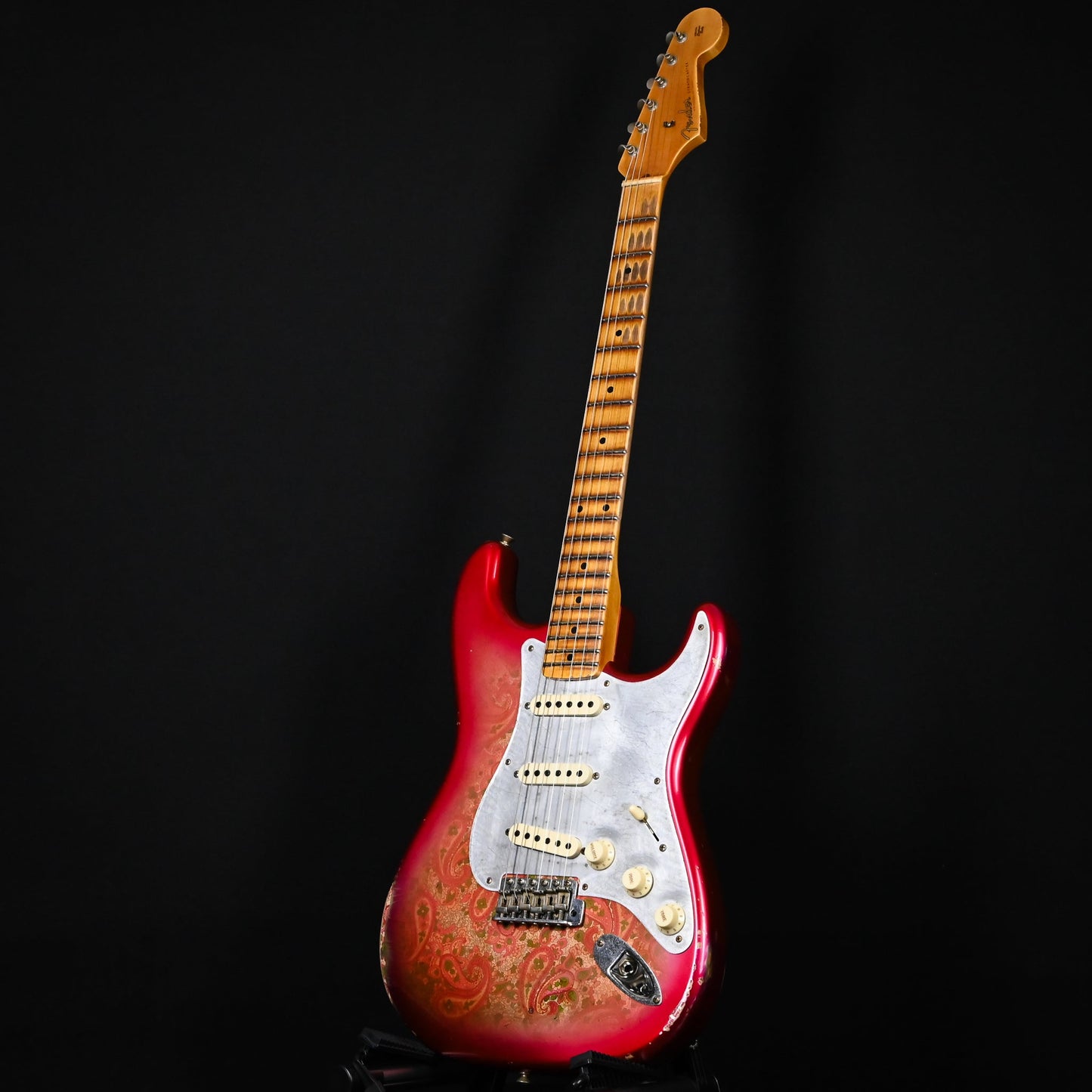 Fender Custom Shop Limited Edition El Diablo Stratocaster Relic- Aged Pink Paisley 2025 (CZ585231)