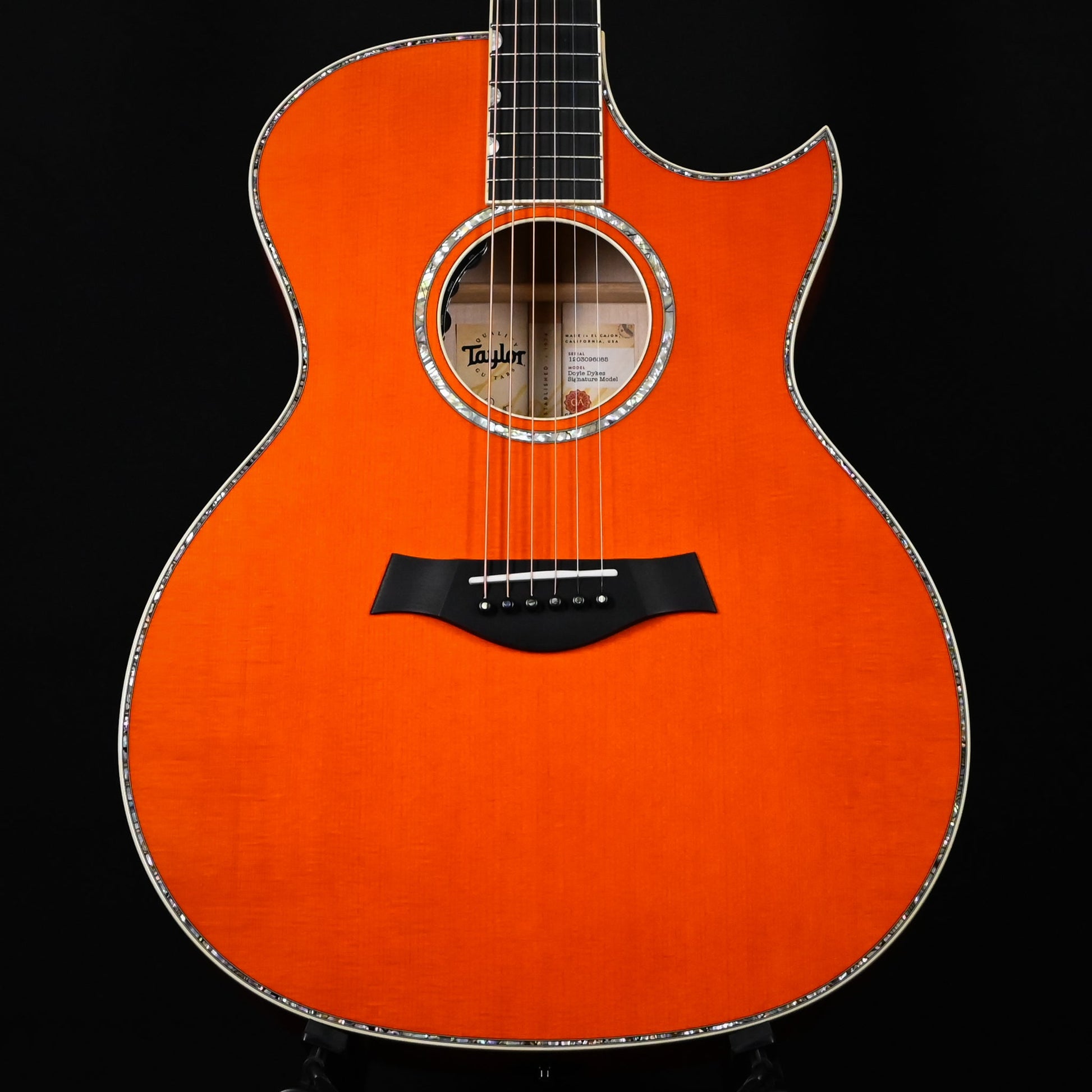 Taylor Doyle Dykes Signature Model w/ Sitka Spruce Top & Big Leaf Maple Back and Sides Acoustic/ Electric- Translucent Orange 2026 (1203096085)