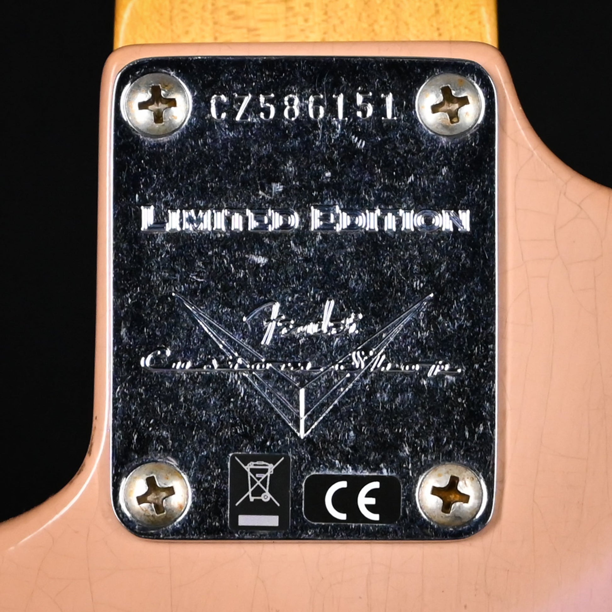 Fender Custom Shop Limited Edition '59 Stratocaster Super Heavy Relic- Aged Dirty Shell Pink/ Chocolate 3 Tone Sunburst 2025 (CZ586151)