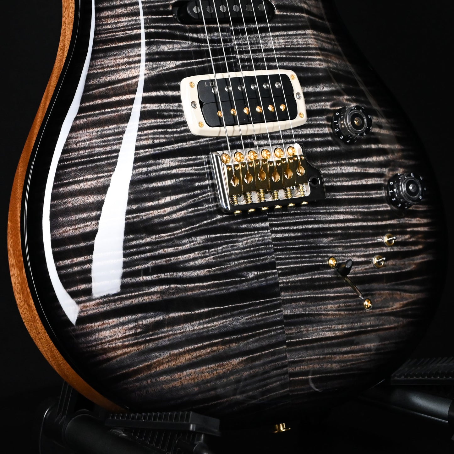 PRS Modern Eagle V Electric Guitar- Charcoal Burst 2025 (0419583)