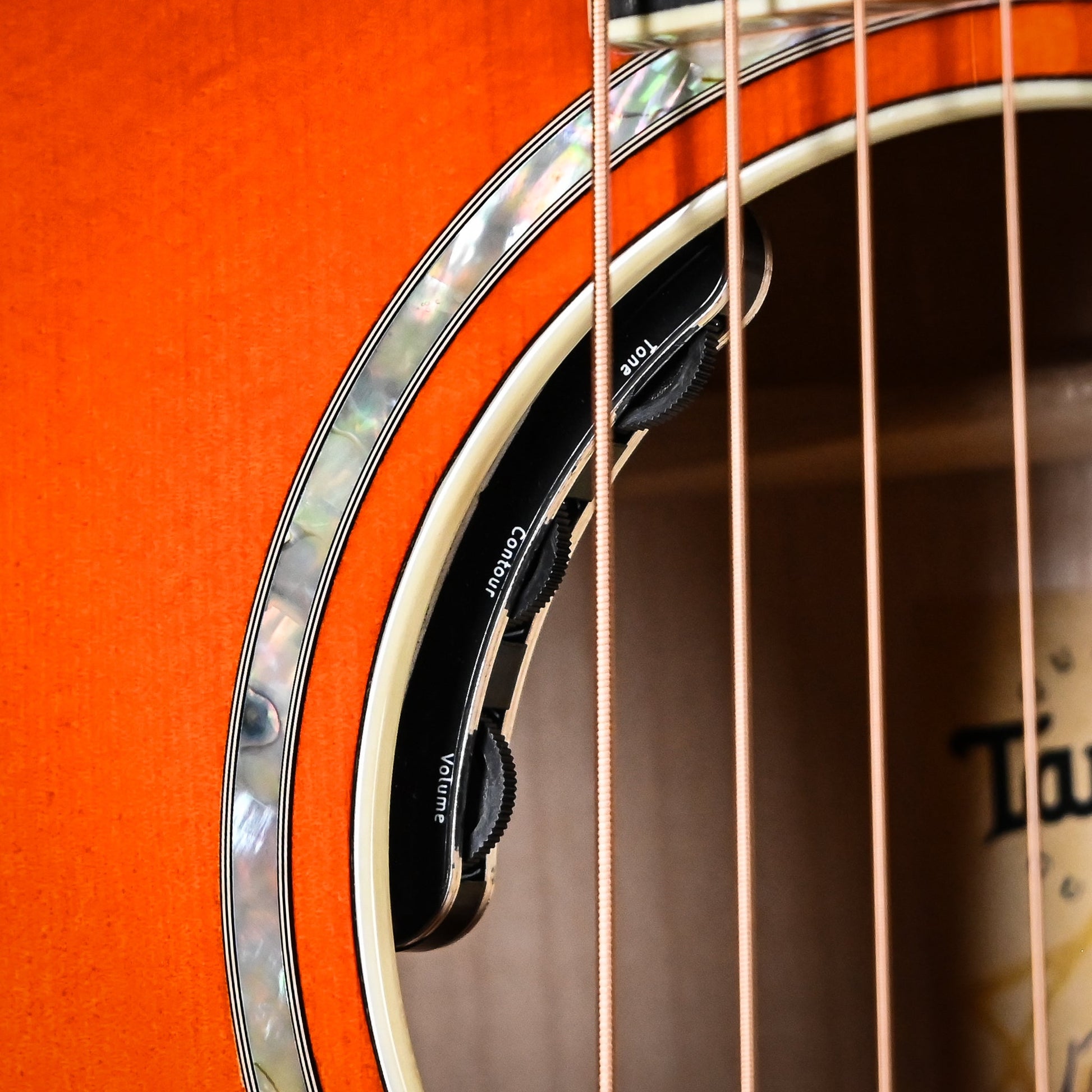 Taylor Doyle Dykes Signature Model w/ Sitka Spruce Top & Big Leaf Maple Back and Sides Acoustic/ Electric- Translucent Orange 2026 (1203096084)