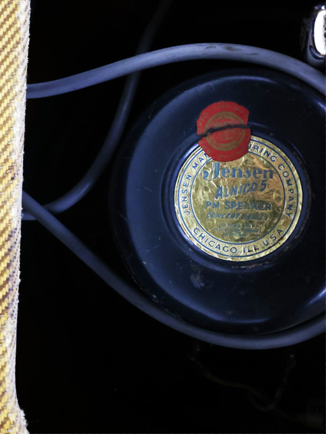 SOLD -  Fender Tweed Deluxe Amp 5D3 – USA 1955