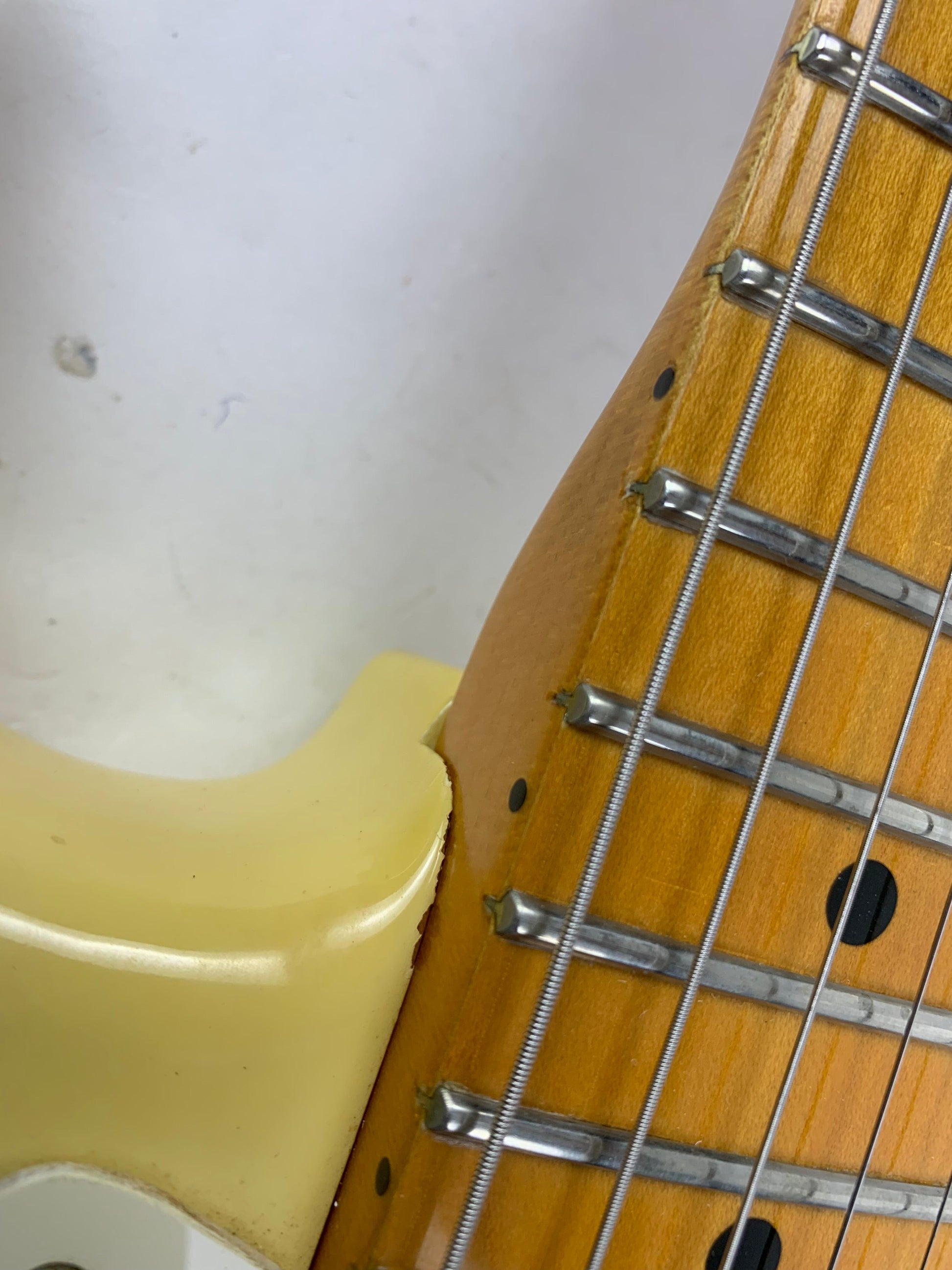 1982 Fender '57 American Vintage Reissue Fullerton Stratocaster 1957 Olympic “Vintage White” RED BOBBIN PICKUPS Very Early RI! AVRI