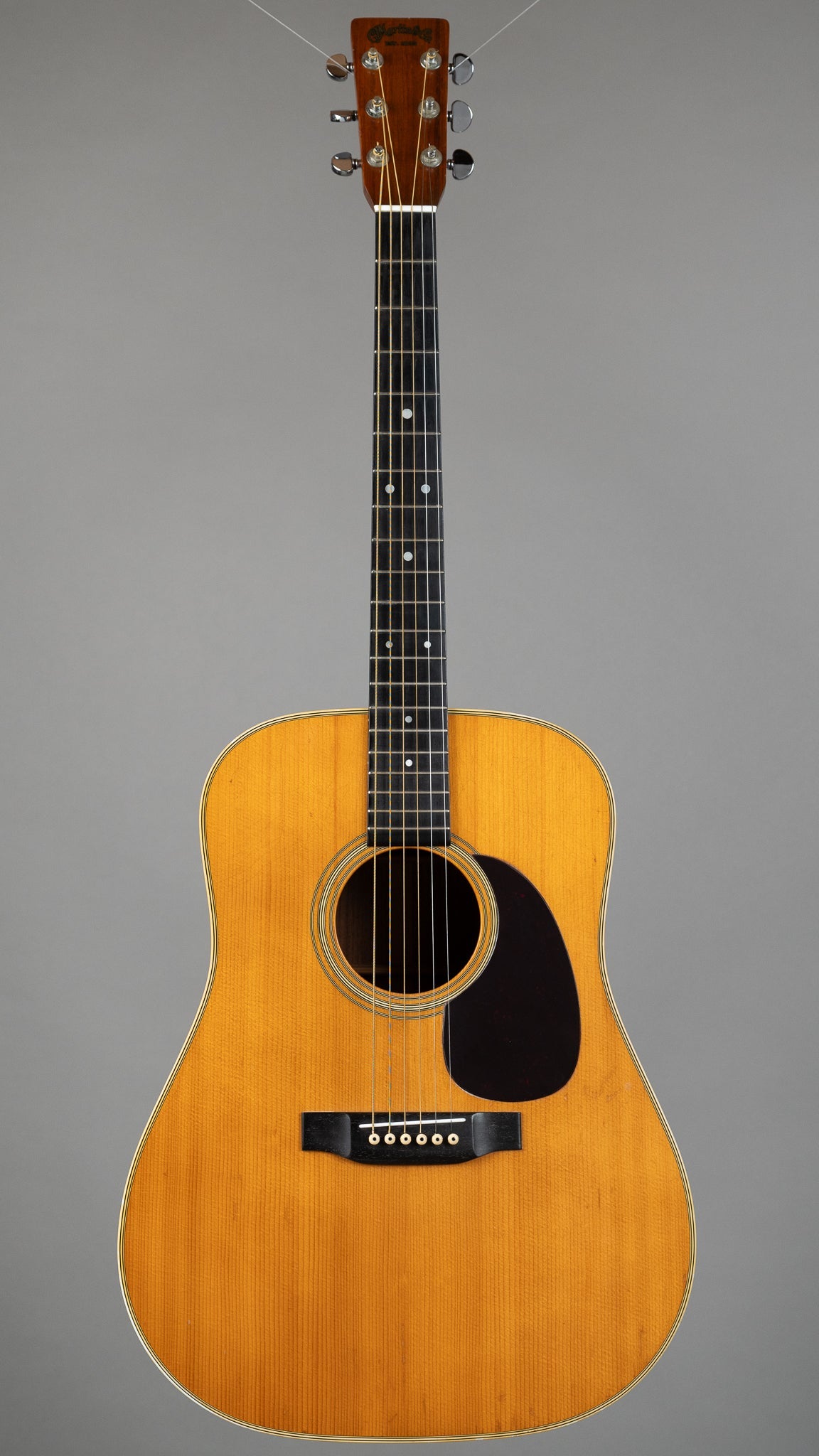 1975 Martin D-28 (USA, Natural, HSC)