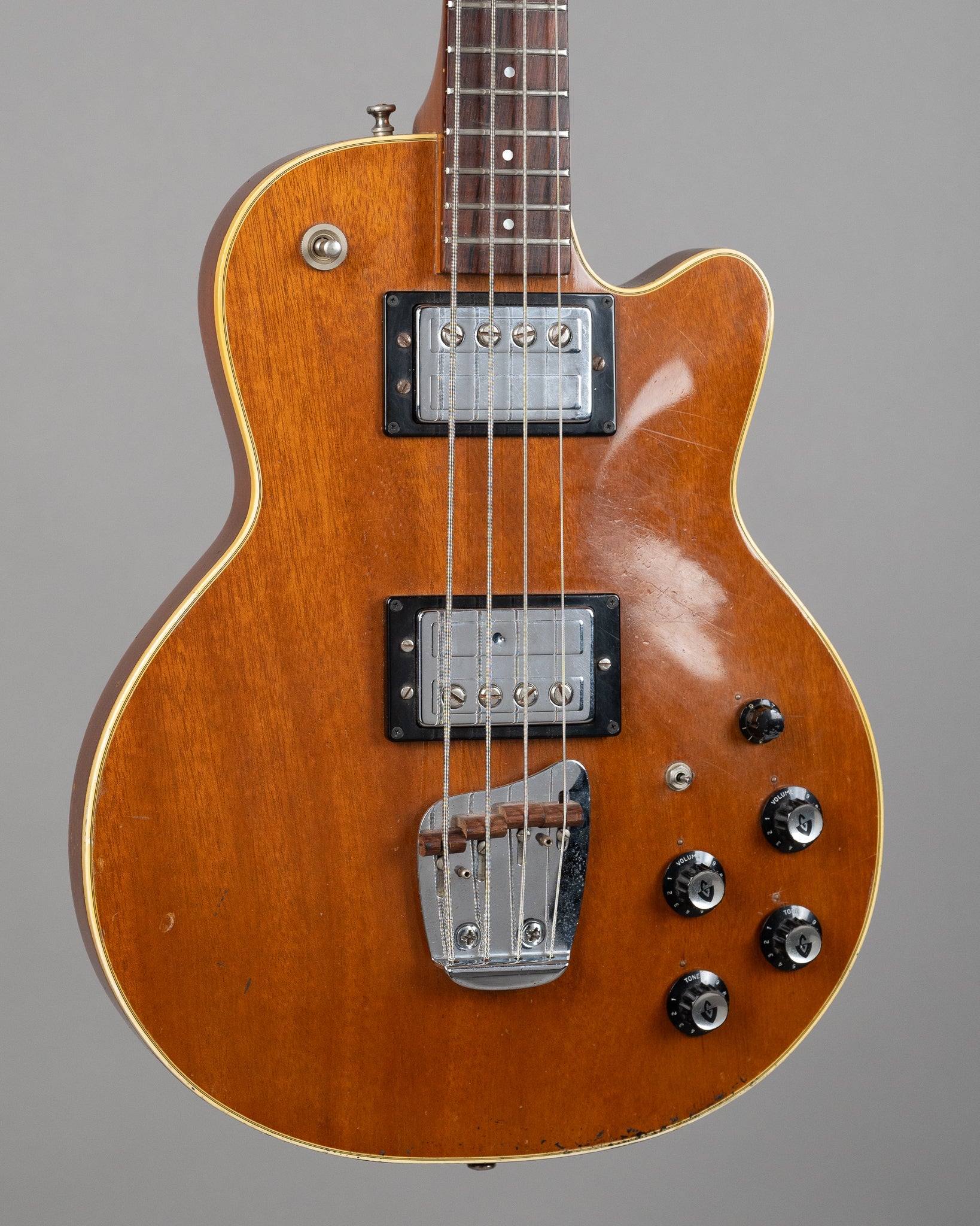 1973 Guild M85-II Bass (USA, Walnut)