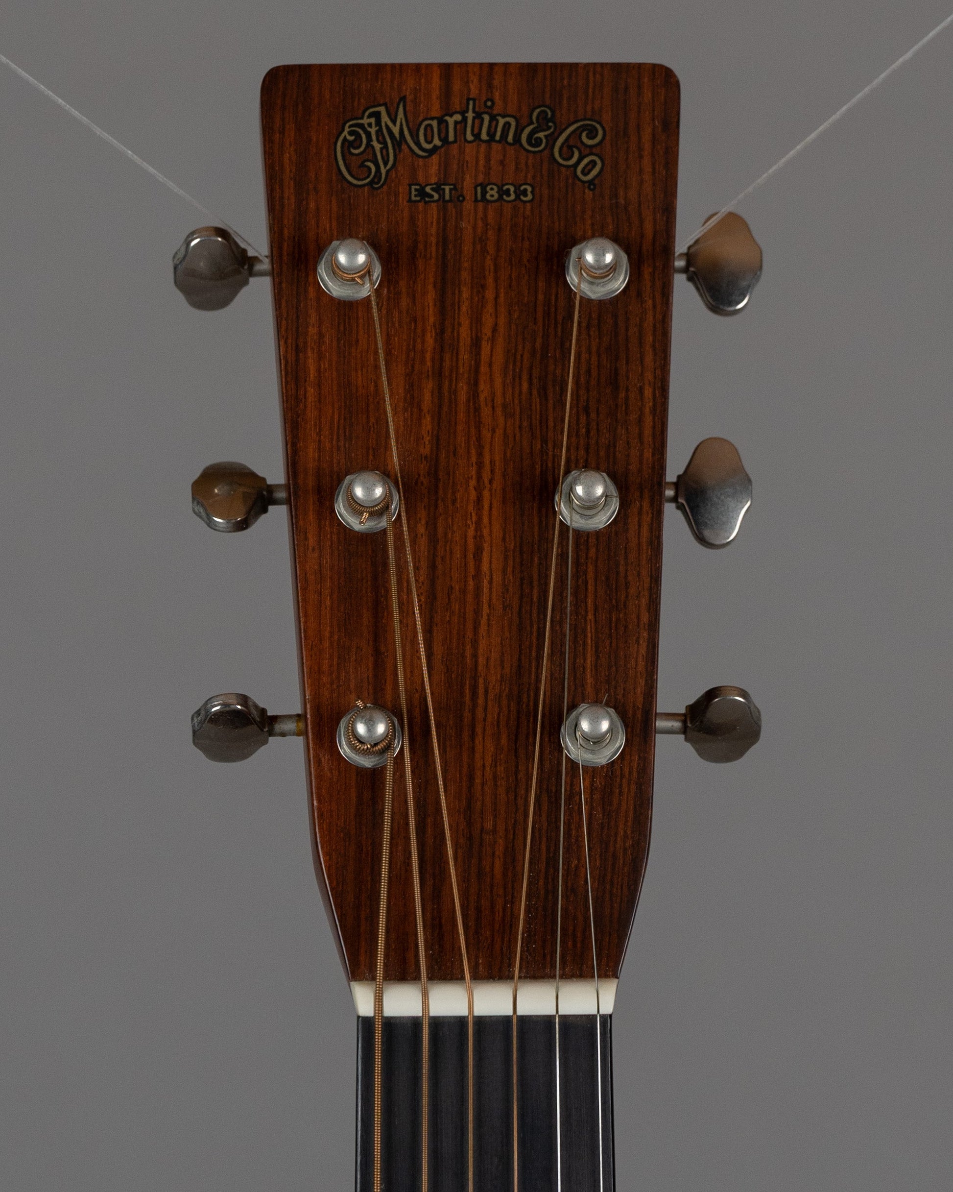 2004 Martin HD-28V (USA, Natural Gloss, OHSC)