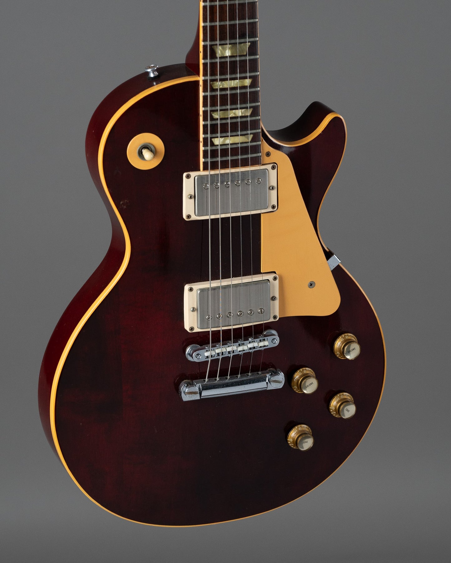 1977 Gibson Les Paul Standard (USA, Wine Red, Chainsaw Case)