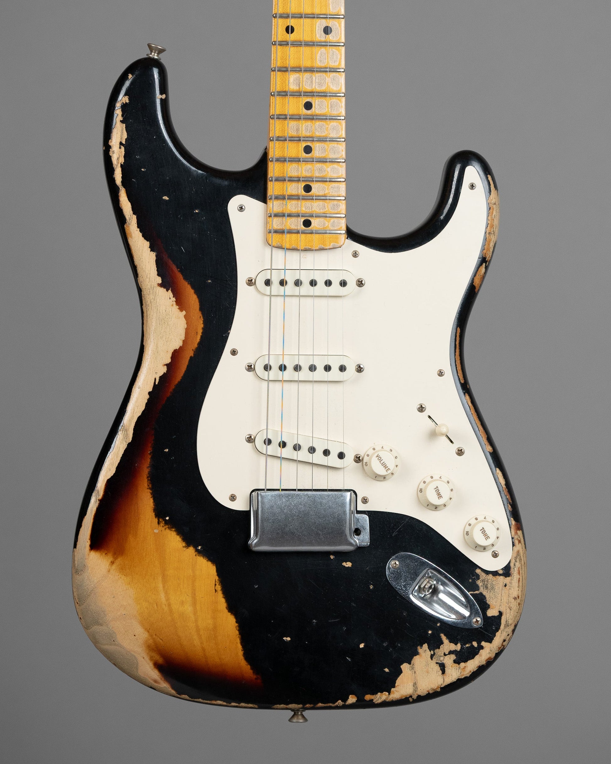 2018 Fender Custom Shop NAMM LTD '57 Stratocaster Heavy Relic (USA, Black Over Sunburst, OHSC)