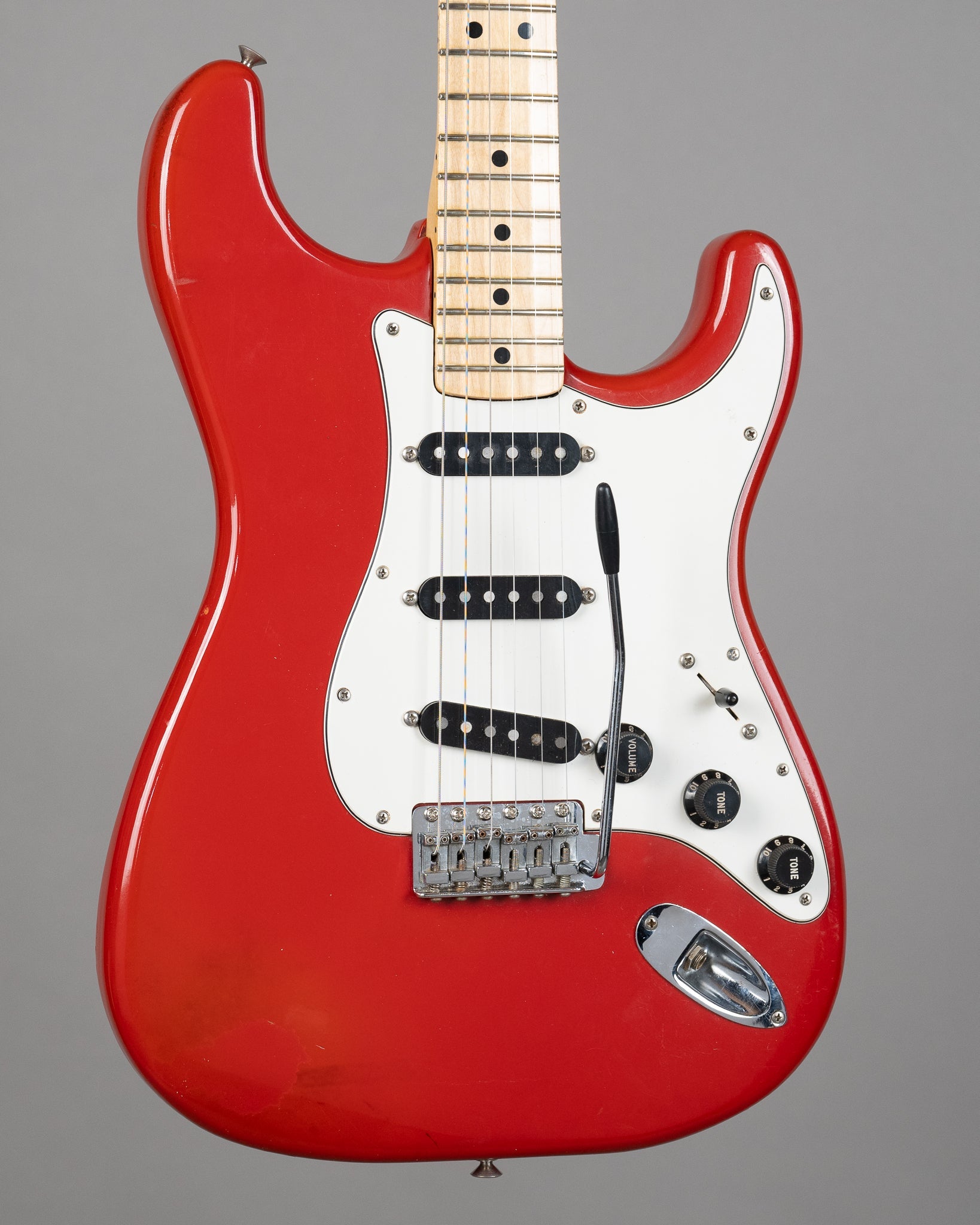 1979 Fender Stratocaster International Series (USA, Moroccan Red,  OHSC)