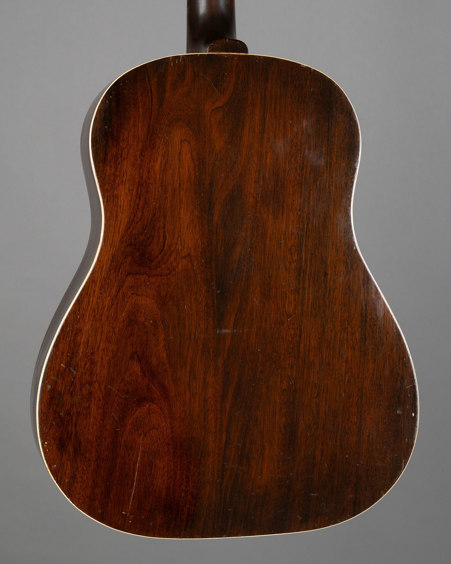 c1942 Gibson J-45 Banner (USA, Non Truss Rod Model, Sunburst, HSC)