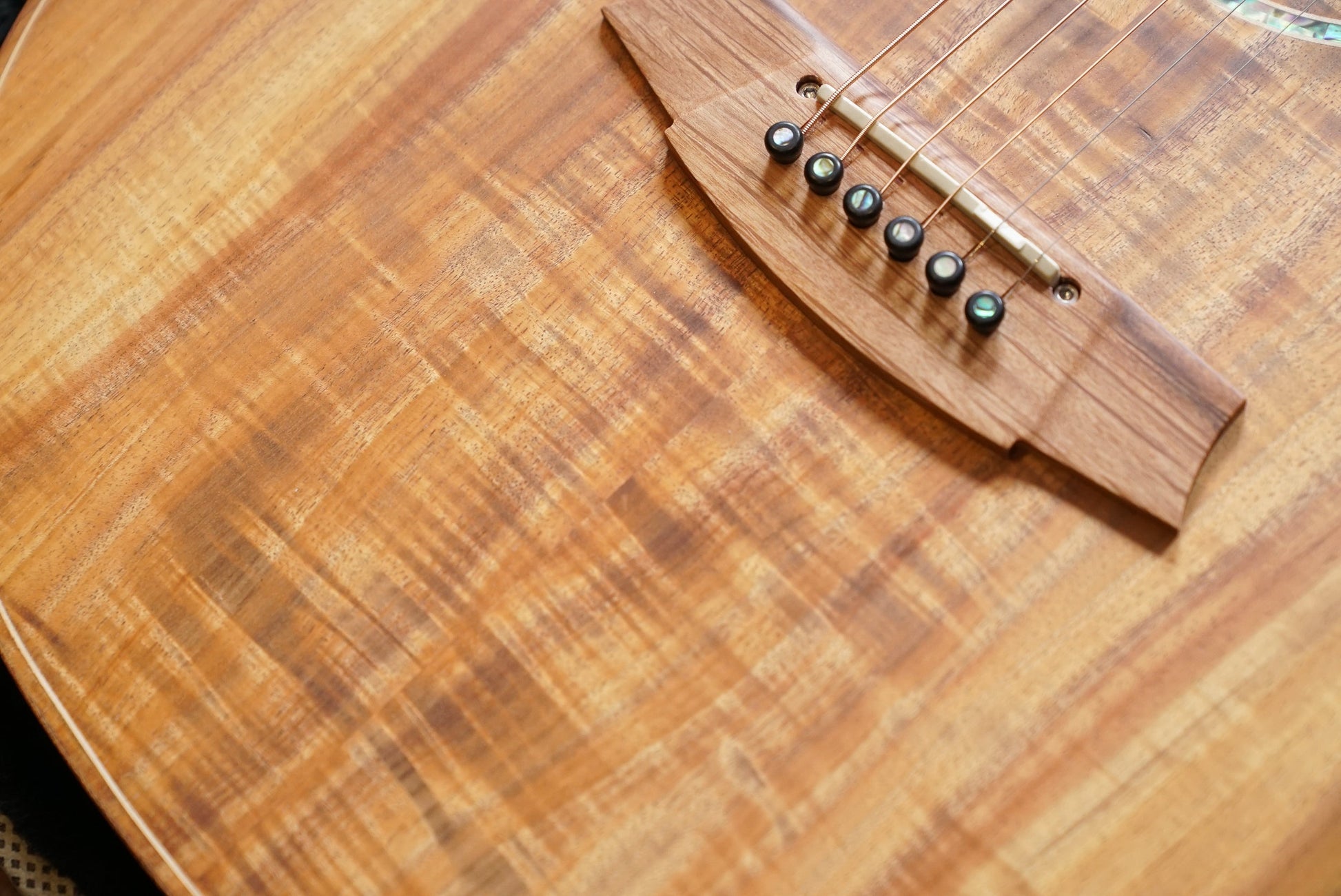 Cole Clark Master Grade ANMGE All-Blackwood Angel