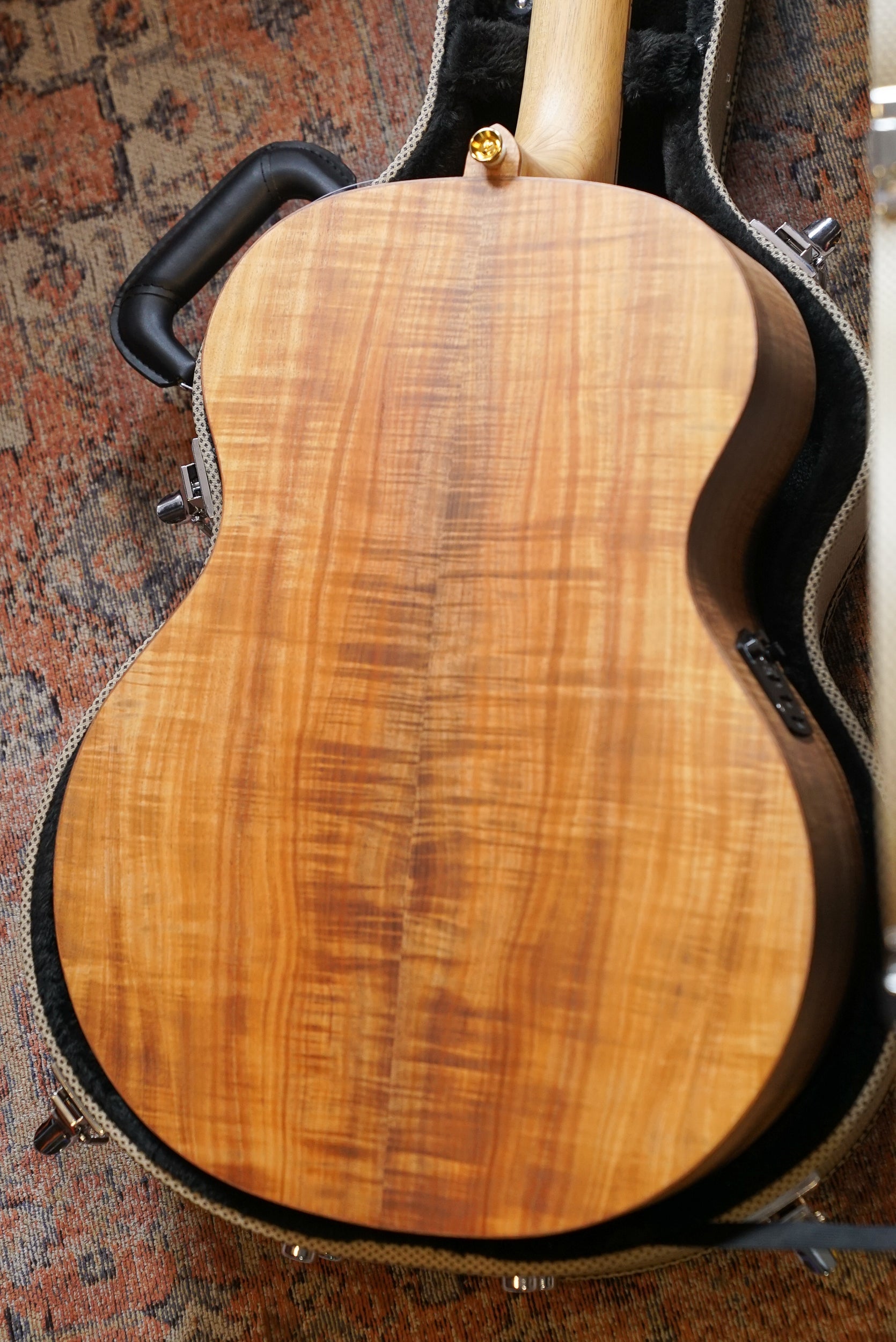 Cole Clark Master Grade ANMGE All-Blackwood Angel