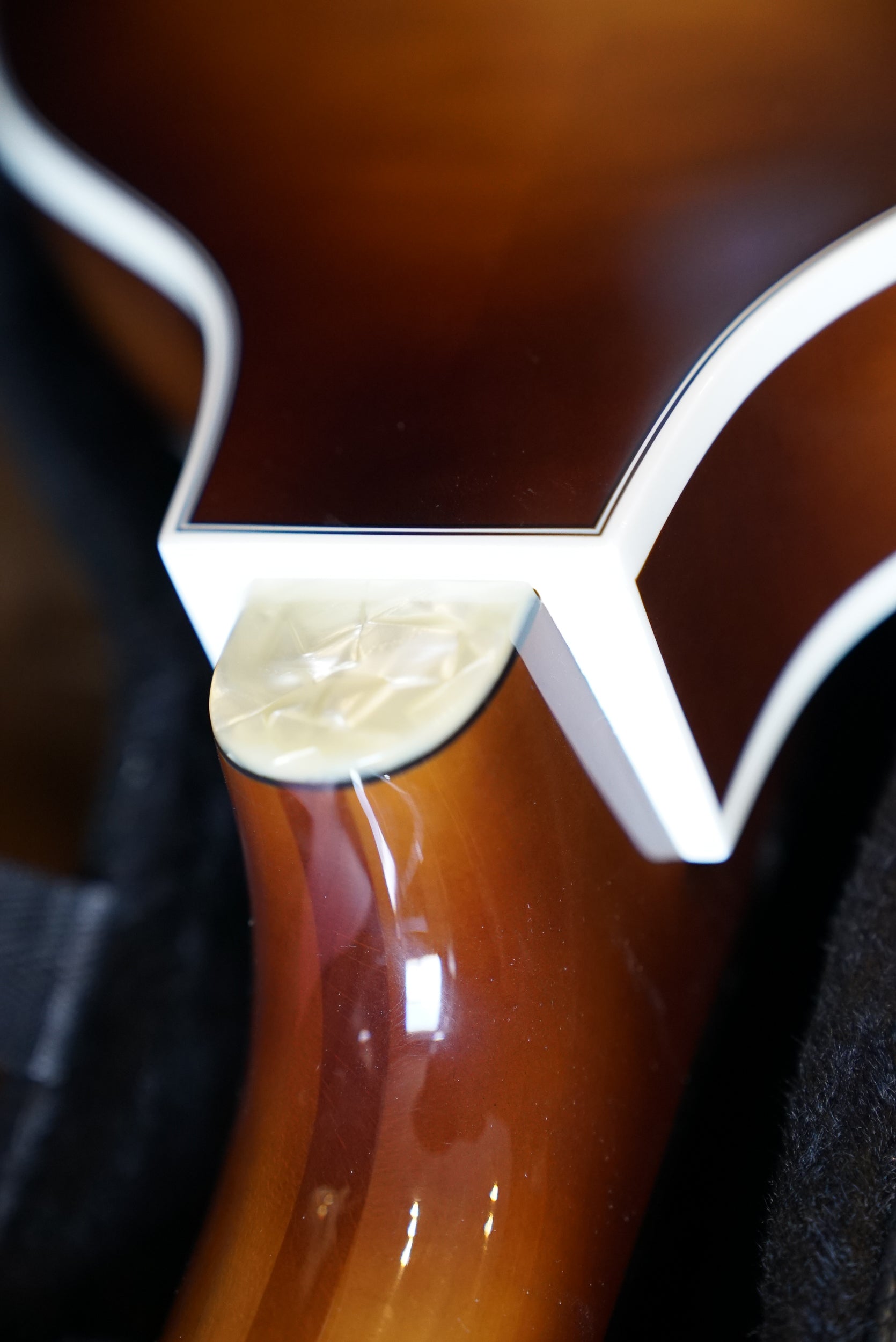 Hofner Violin Bass '61 Cavern 60th Anniversary - Left Handed (1 of only 10 made)