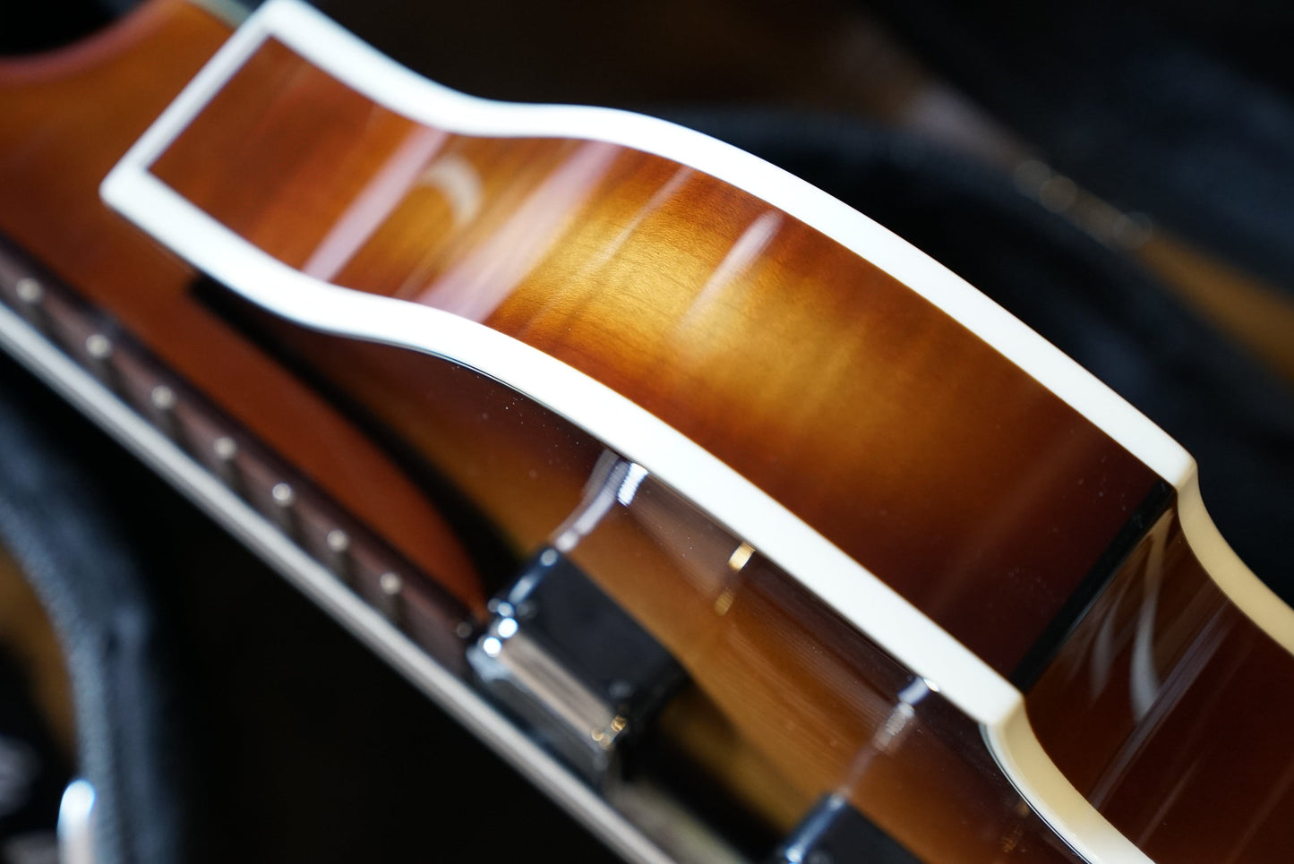 Hofner Violin Bass '61 Cavern 60th Anniversary - Left Handed (1 of only 10 made)
