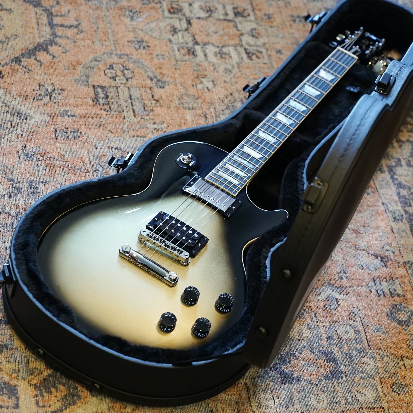 Gibson Adam Jones Les Paul Standard - Silverburst