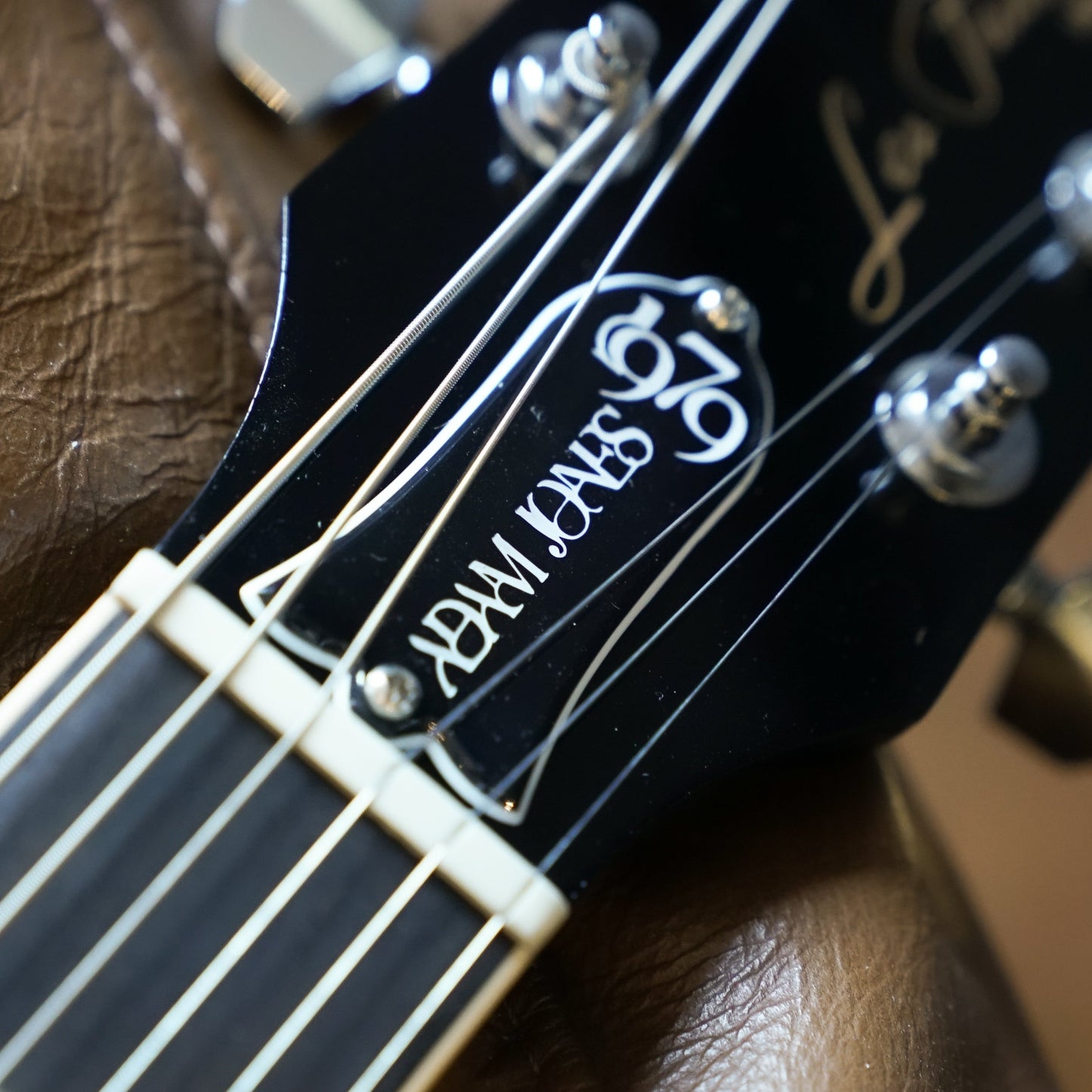Gibson Adam Jones Les Paul Standard - Silverburst