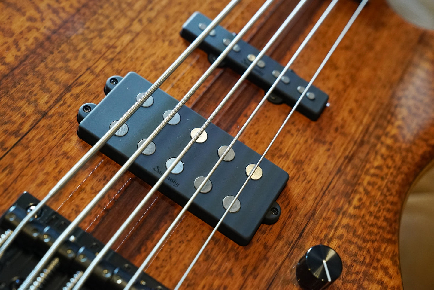 Sadowsky MasterBuilt 2022 Limited Edition 21 Fret MM Style 5-String Bass Guitar