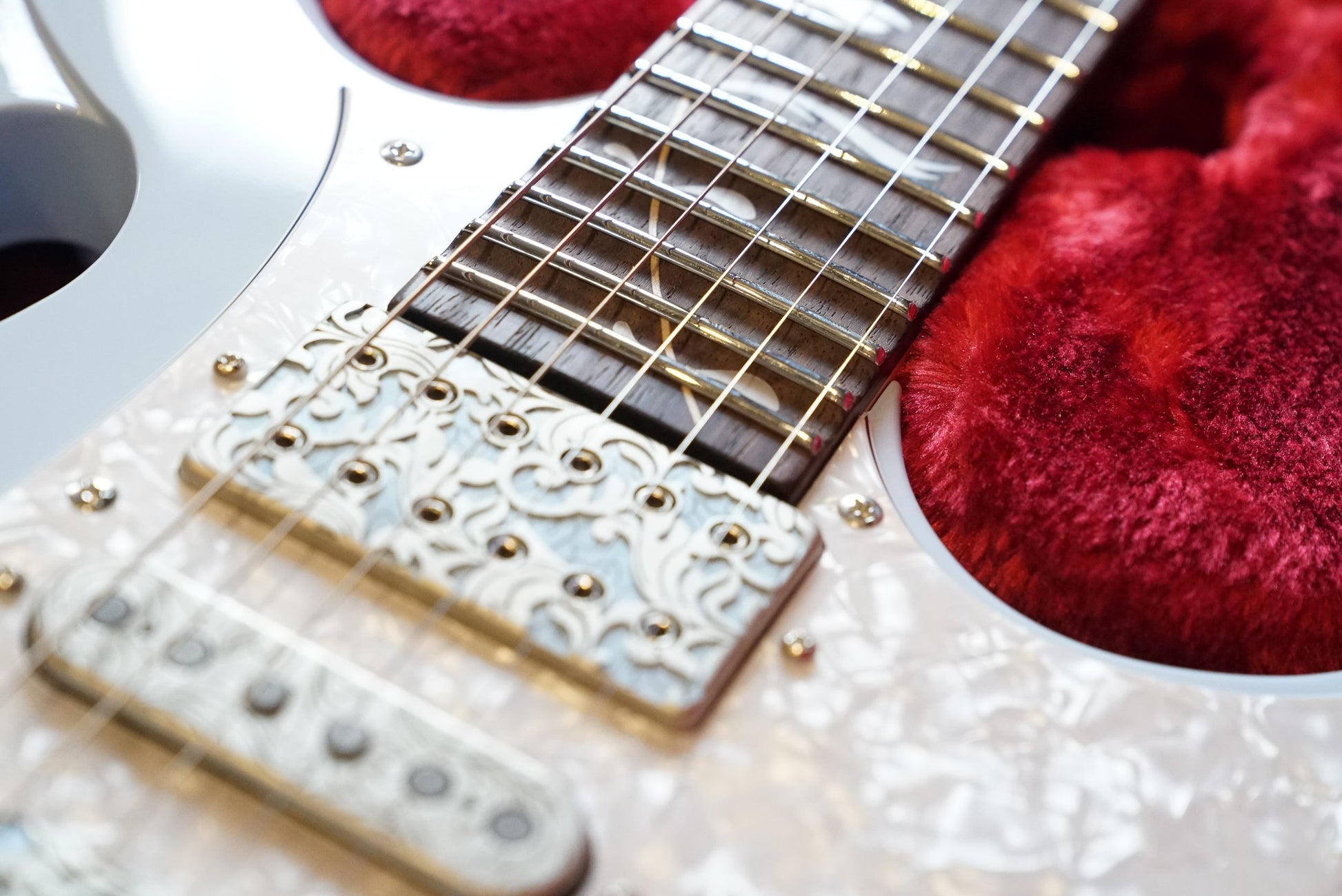 Ibanez PIA3761C BLP Steve Vai Signature Model