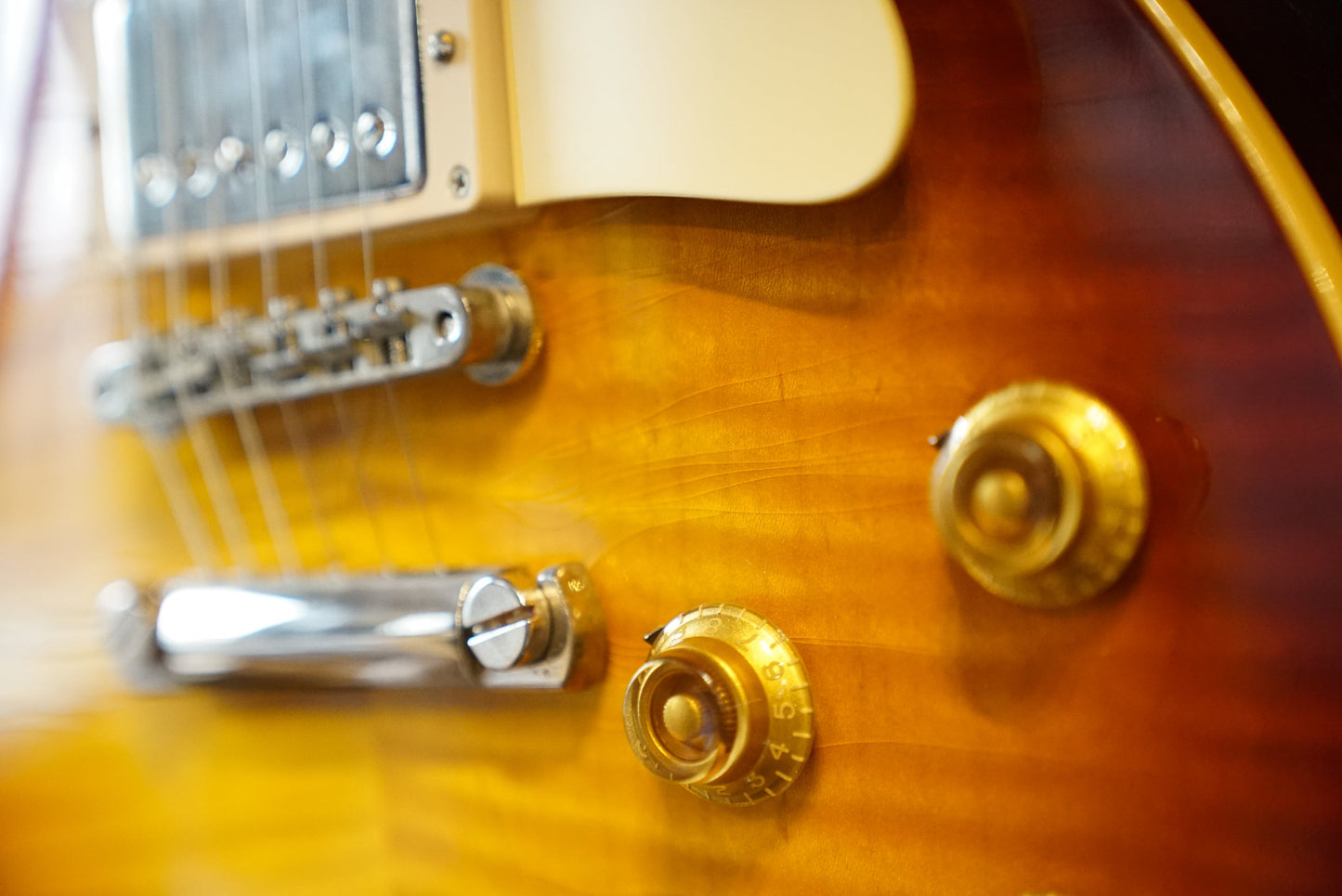 Gibson Custom Shop Murphy Lab '59 Les Paul, Ultra Light Aged, Sunrise Teaburst