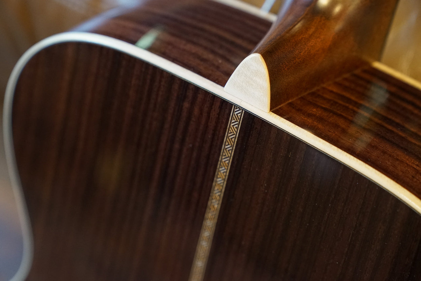 Martin 00028MD: Modern Deluxe Auditorium Acoustic Guitar
