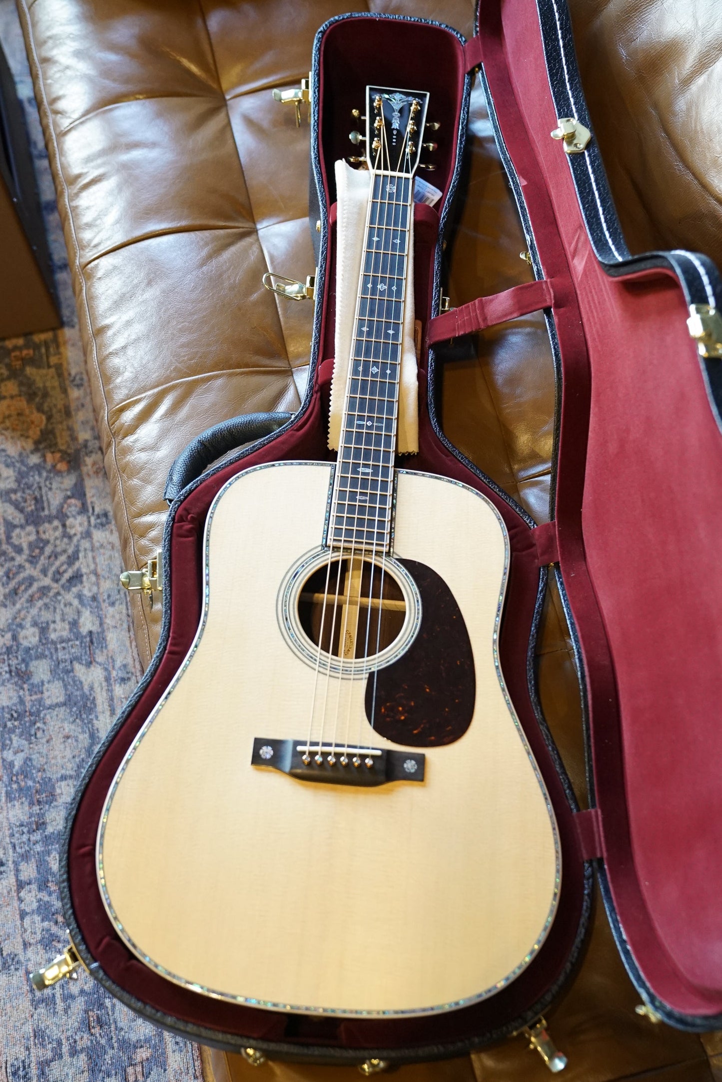 Martin D-42 Modern Deluxe Dreadnought Acoustic Guitar