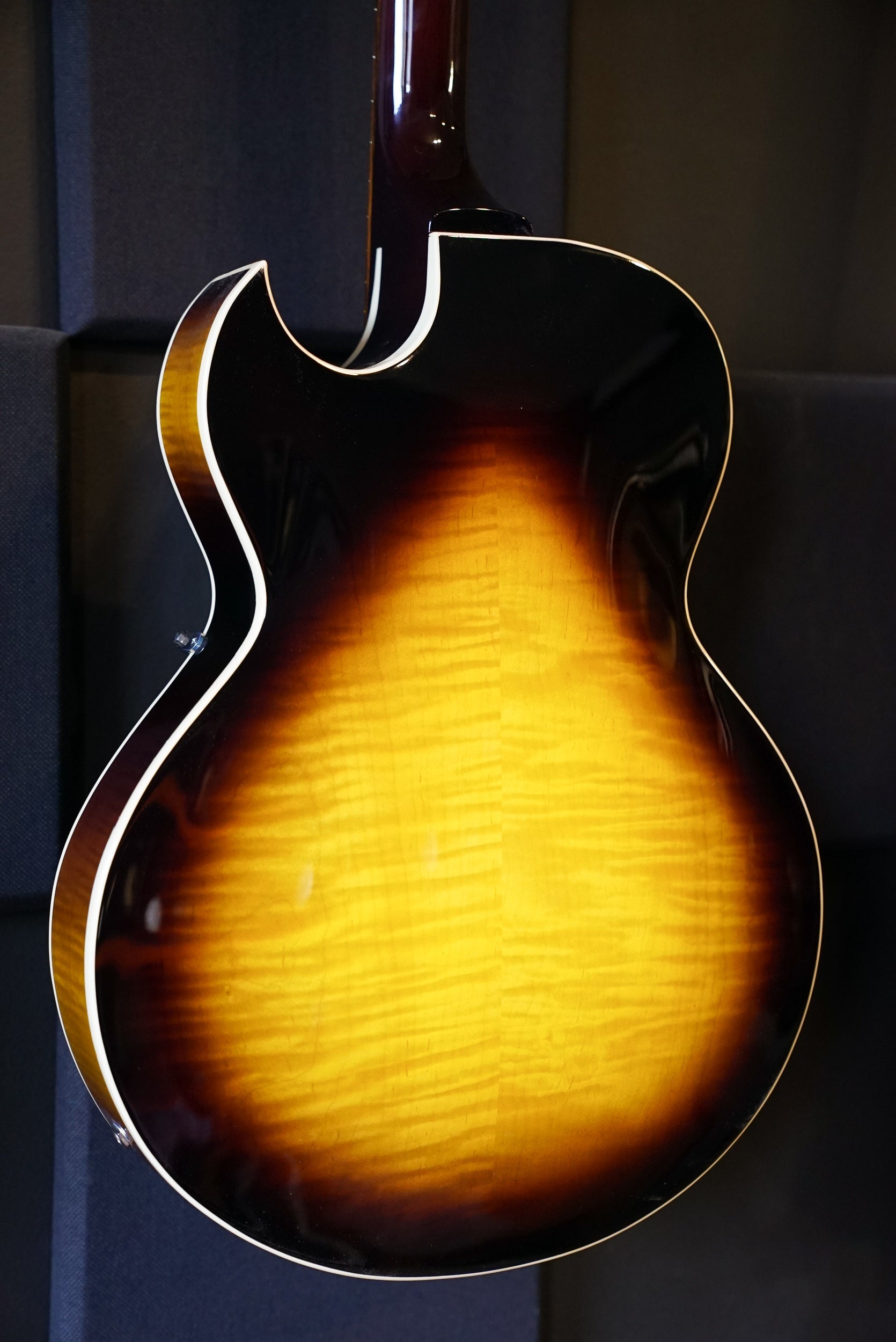 Heritage H-575 Hollow Electric Guitar with Case Original Sunburst