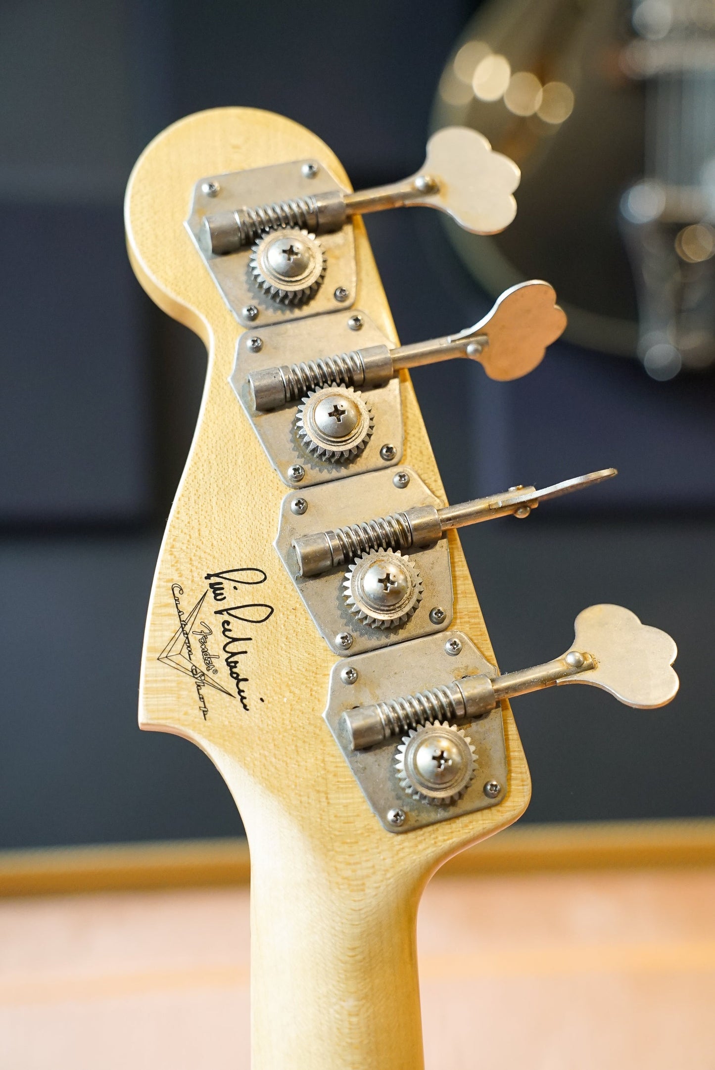 Fender Pino Palladino Signature Precision Bass, Rosewood Fingerboard, Fiesta Red over Desert Sand