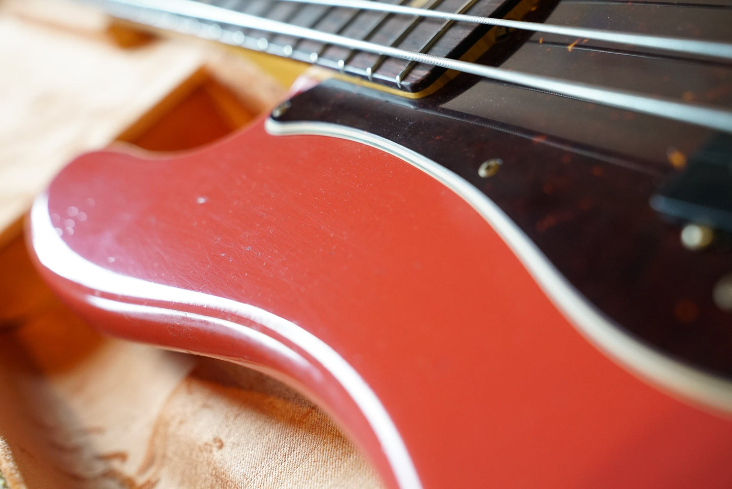 Fender Pino Palladino Signature Precision Bass, Rosewood Fingerboard, Fiesta Red over Desert Sand