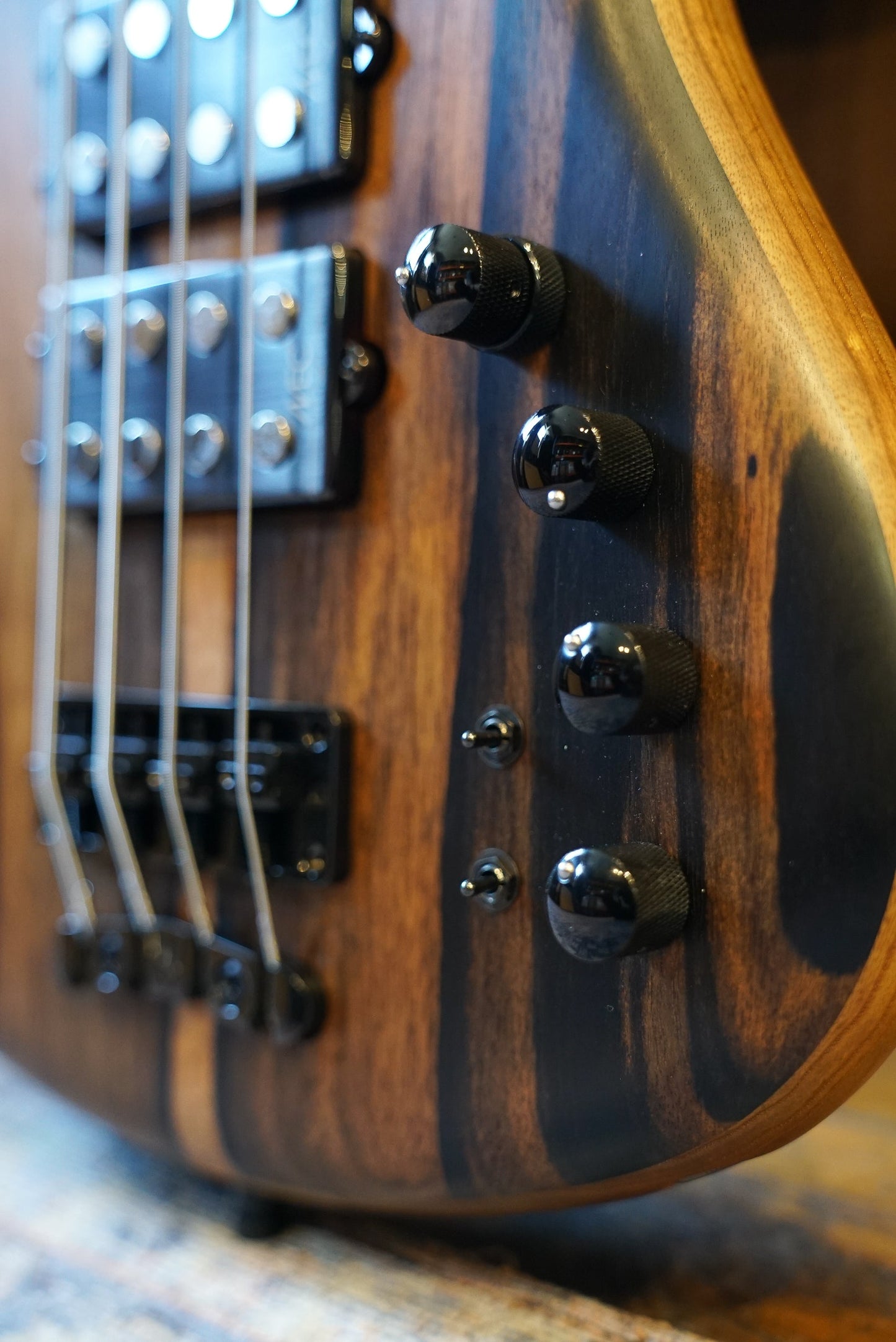 Warwick MasterBuilt Corvette $$ Neck-Through Bass Guitar 2023 Limited Edition