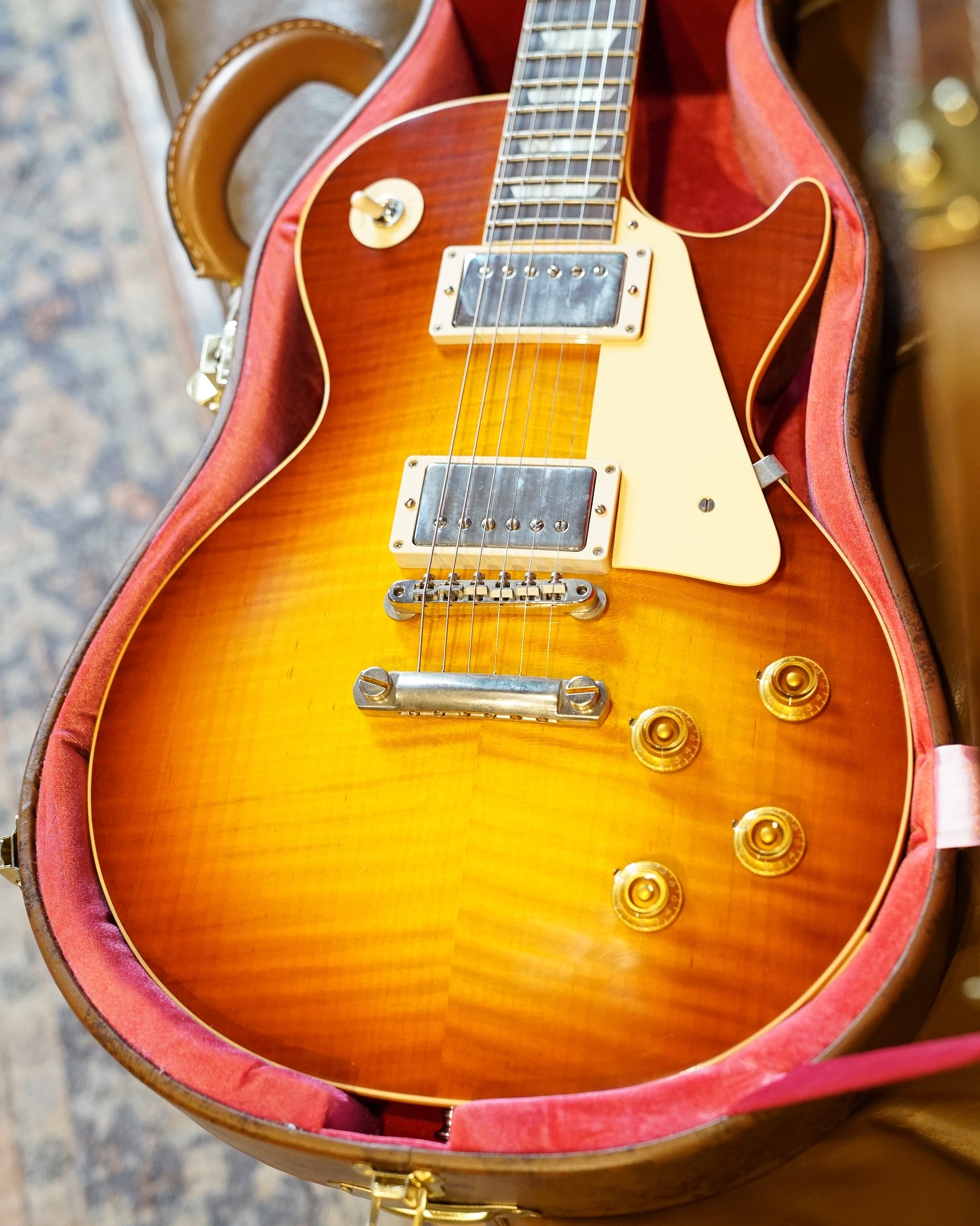 Gibson Custom Shop '59 Les Paul Standard Reissue, Ultra Light Back Upgrade - VOS Cherry Tea Burst