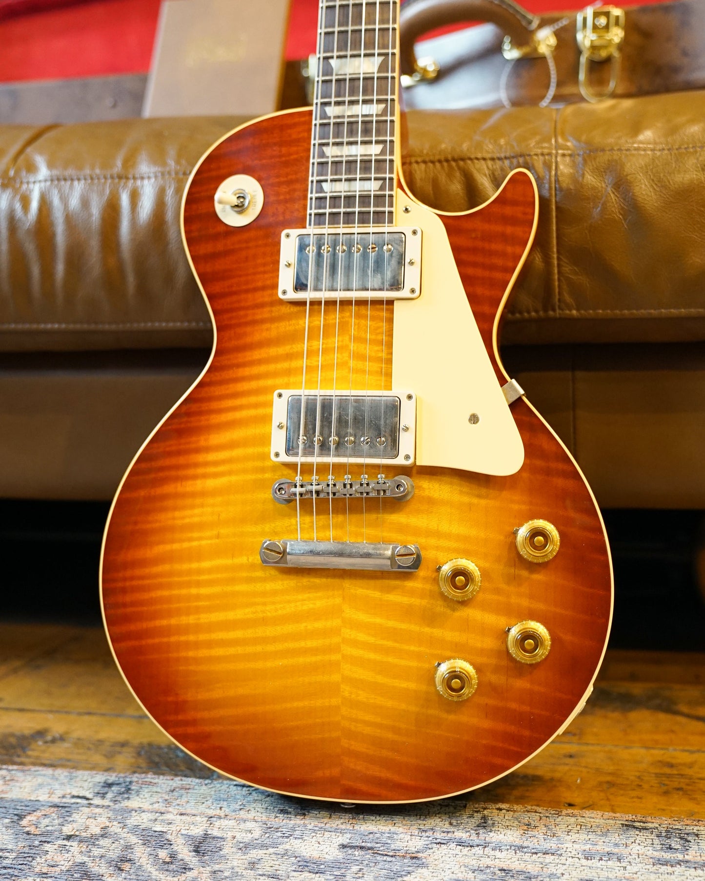 Gibson Custom Shop '59 Les Paul Standard Reissue, Ultra Light Back Upgrade - VOS Cherry Tea Burst